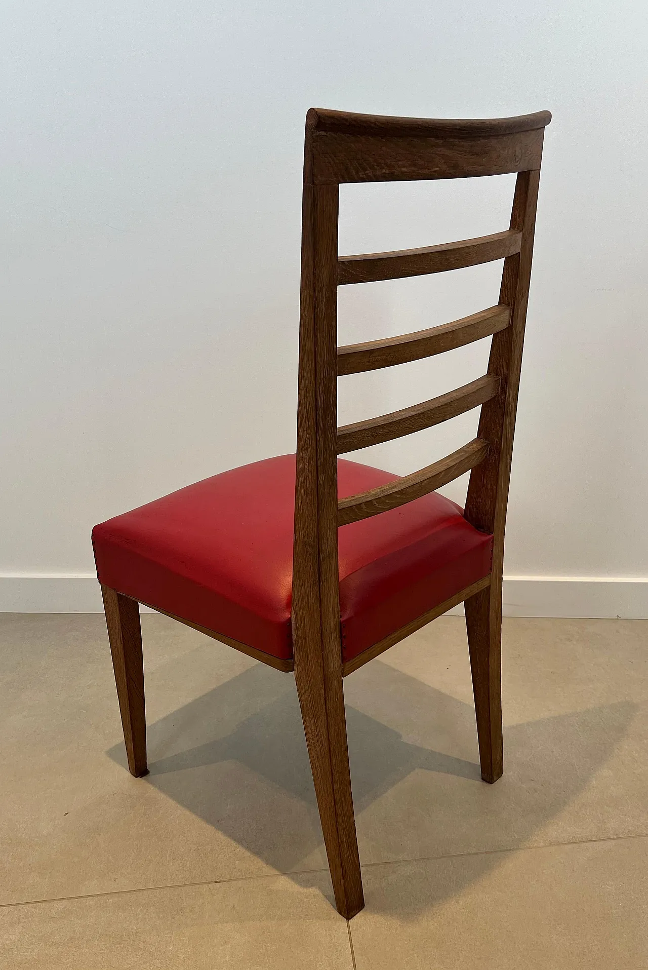 6 oak chairs with 4 faux leather seats, 1940s 7