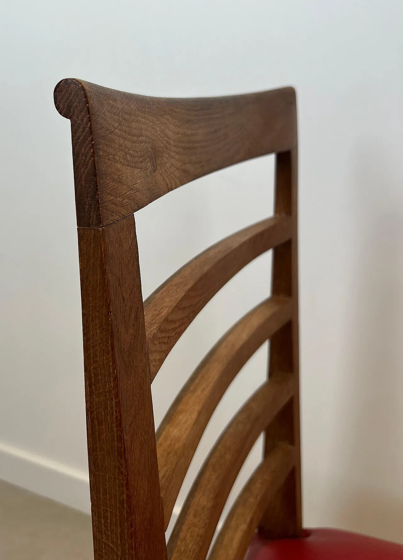 6 oak chairs with 4 faux leather seats, 1940s 14