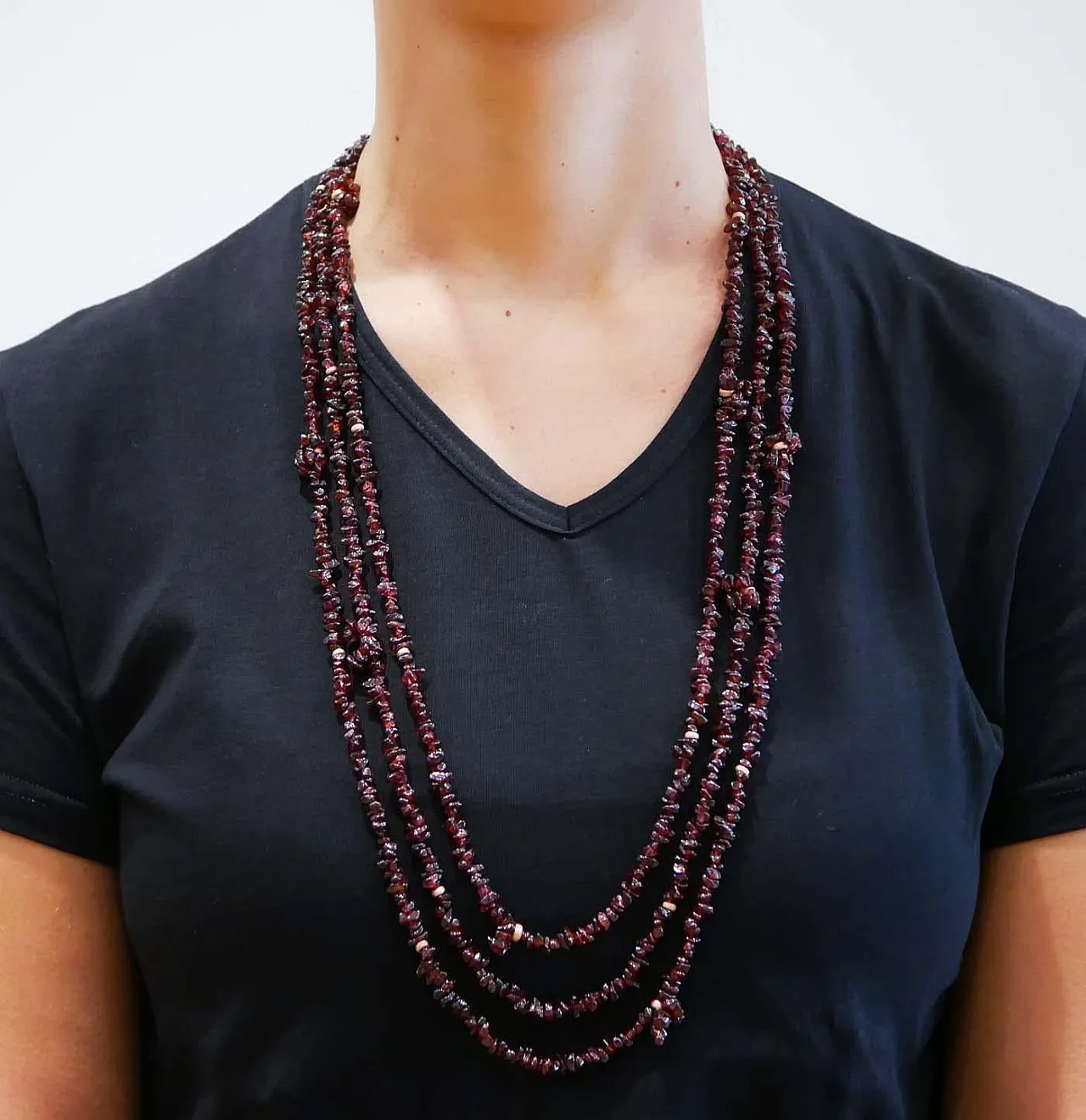 Garnets multi-strands necklace, 1970s 4