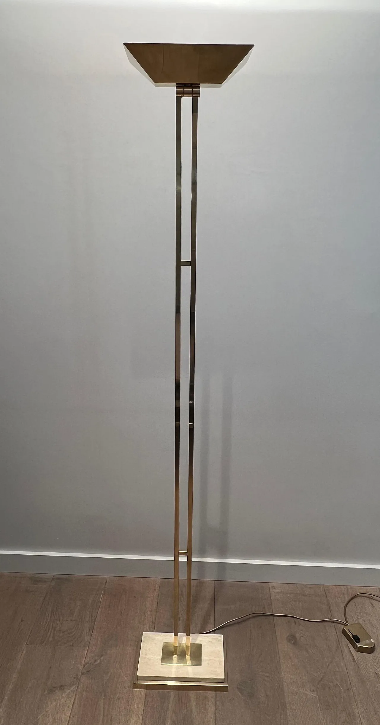 Brass parquet floor lamp on a travertine base, 1970s 4