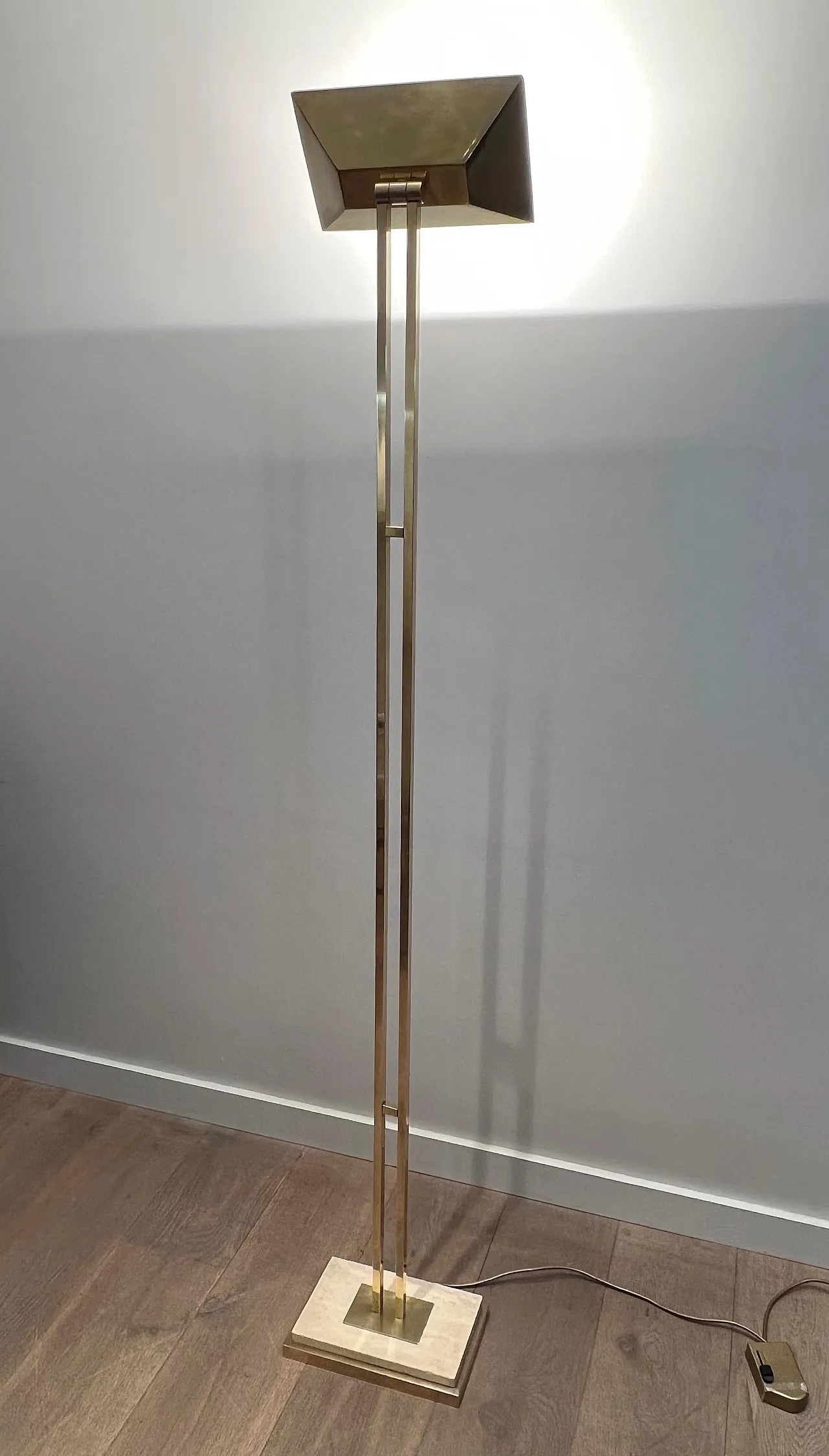 Brass parquet floor lamp on a travertine base, 1970s 6