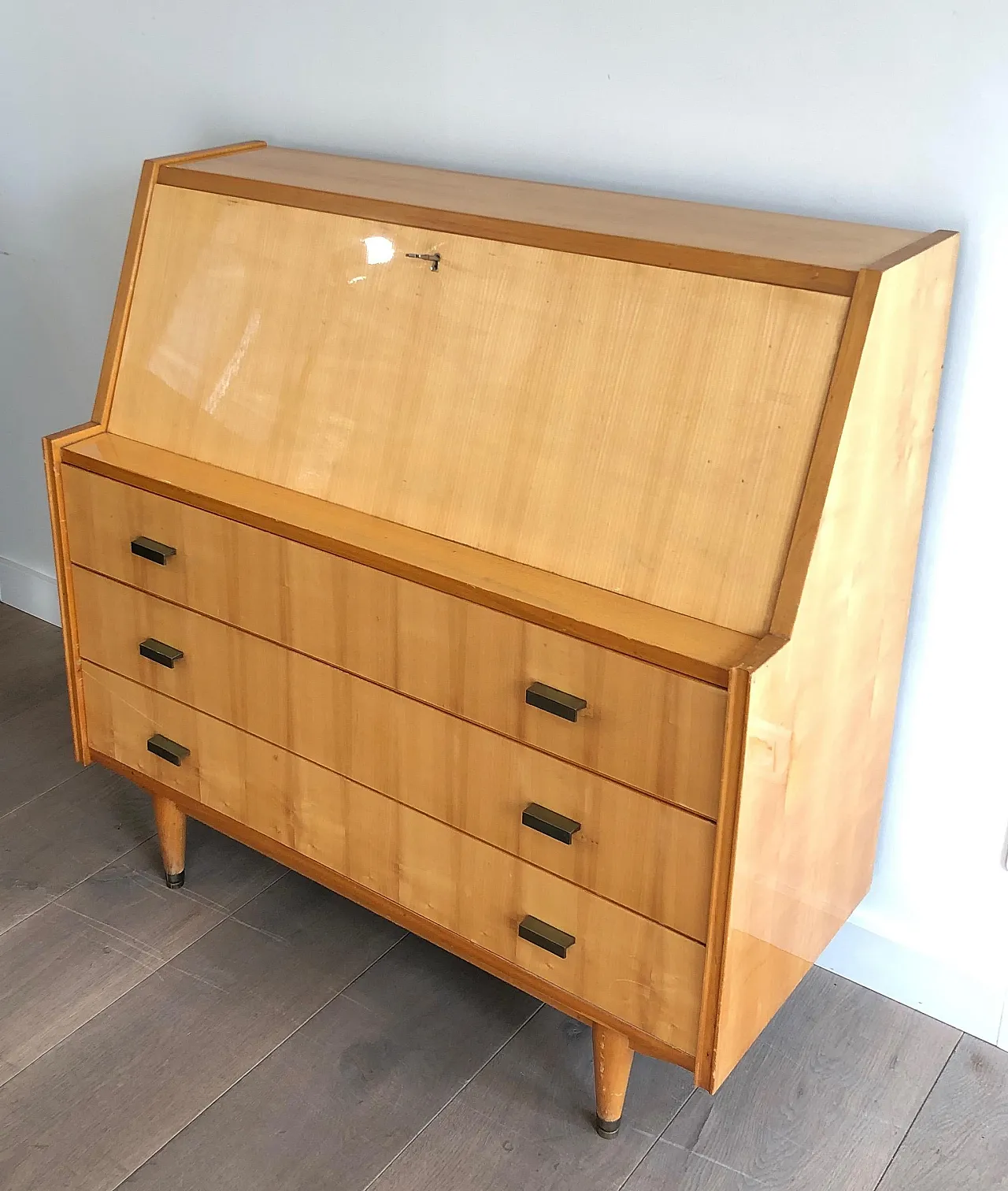 Secretaire with flap in sycamore, 1970s 20