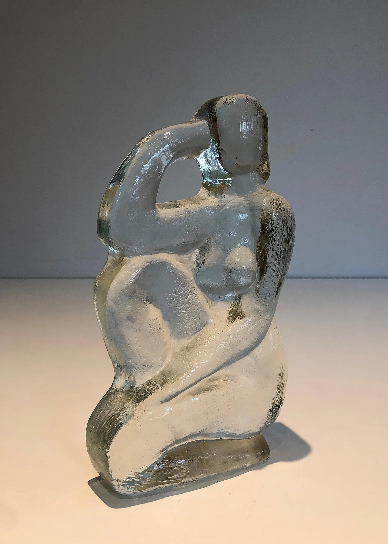 Glass sculpture representing a naked woman posing, 1970s 3