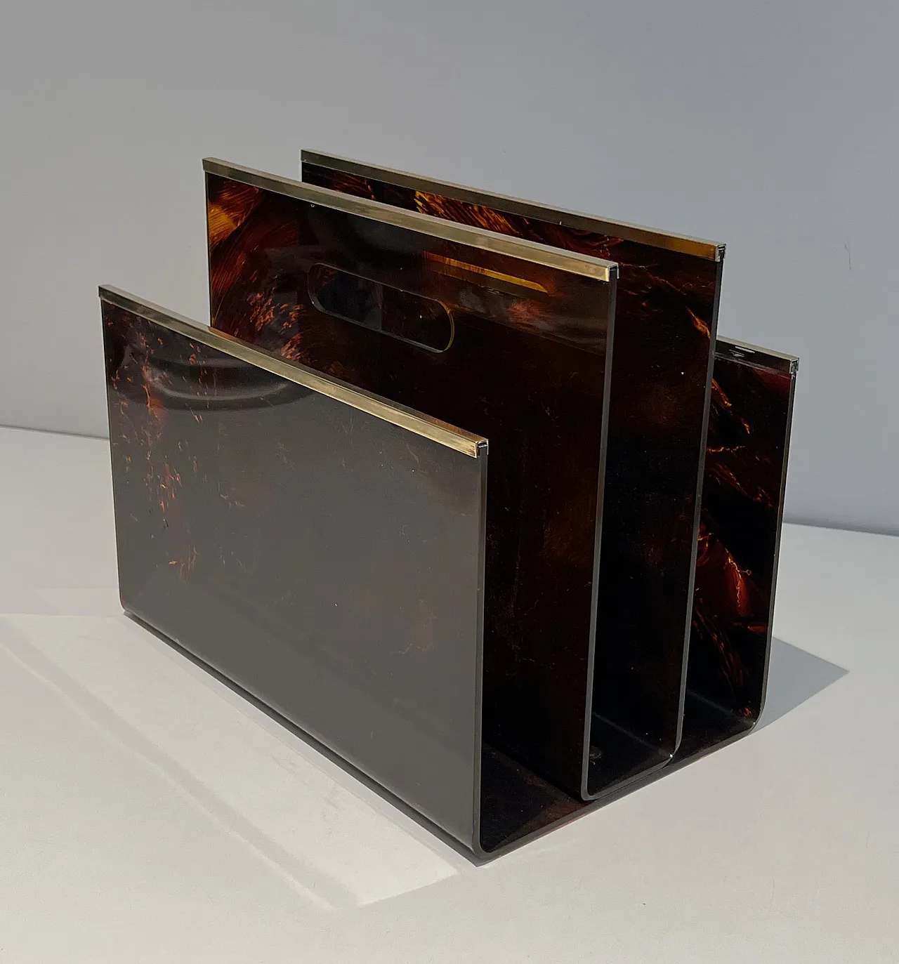 Plexiglass, brass and imitation tortoiseshell magazine rack, 1970s 4