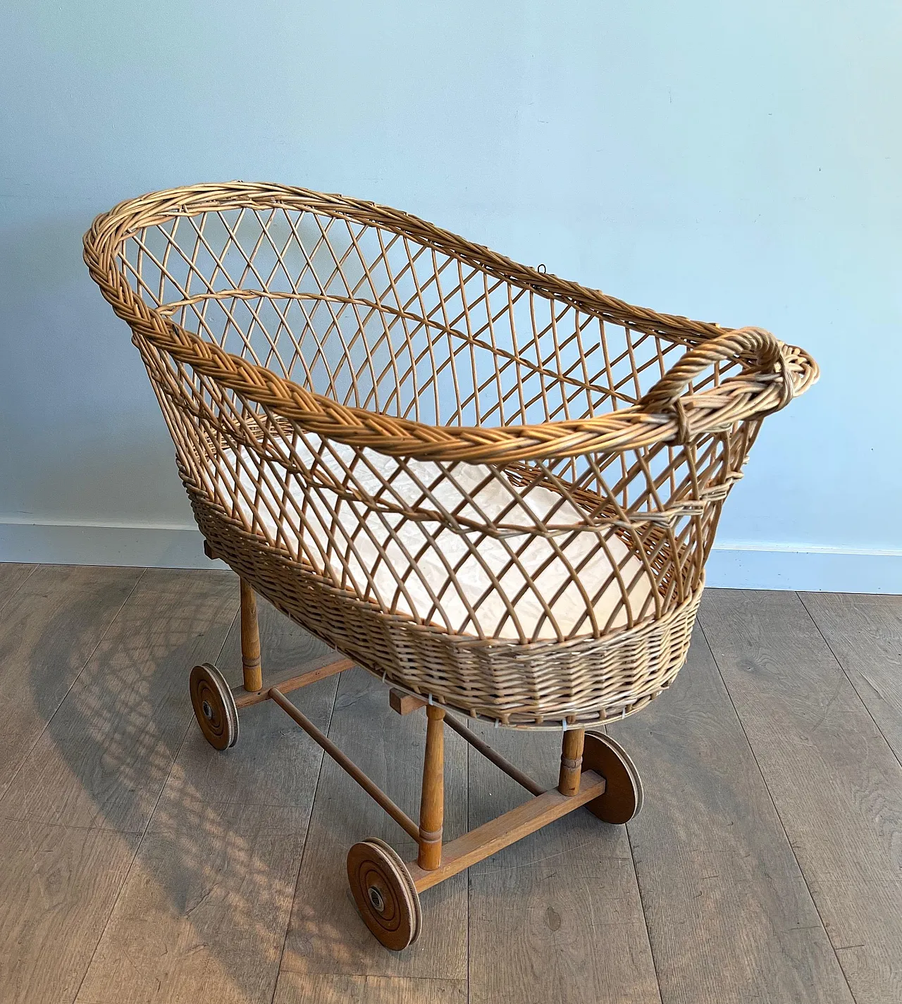 Rattan cradle on castors, 1950s 2