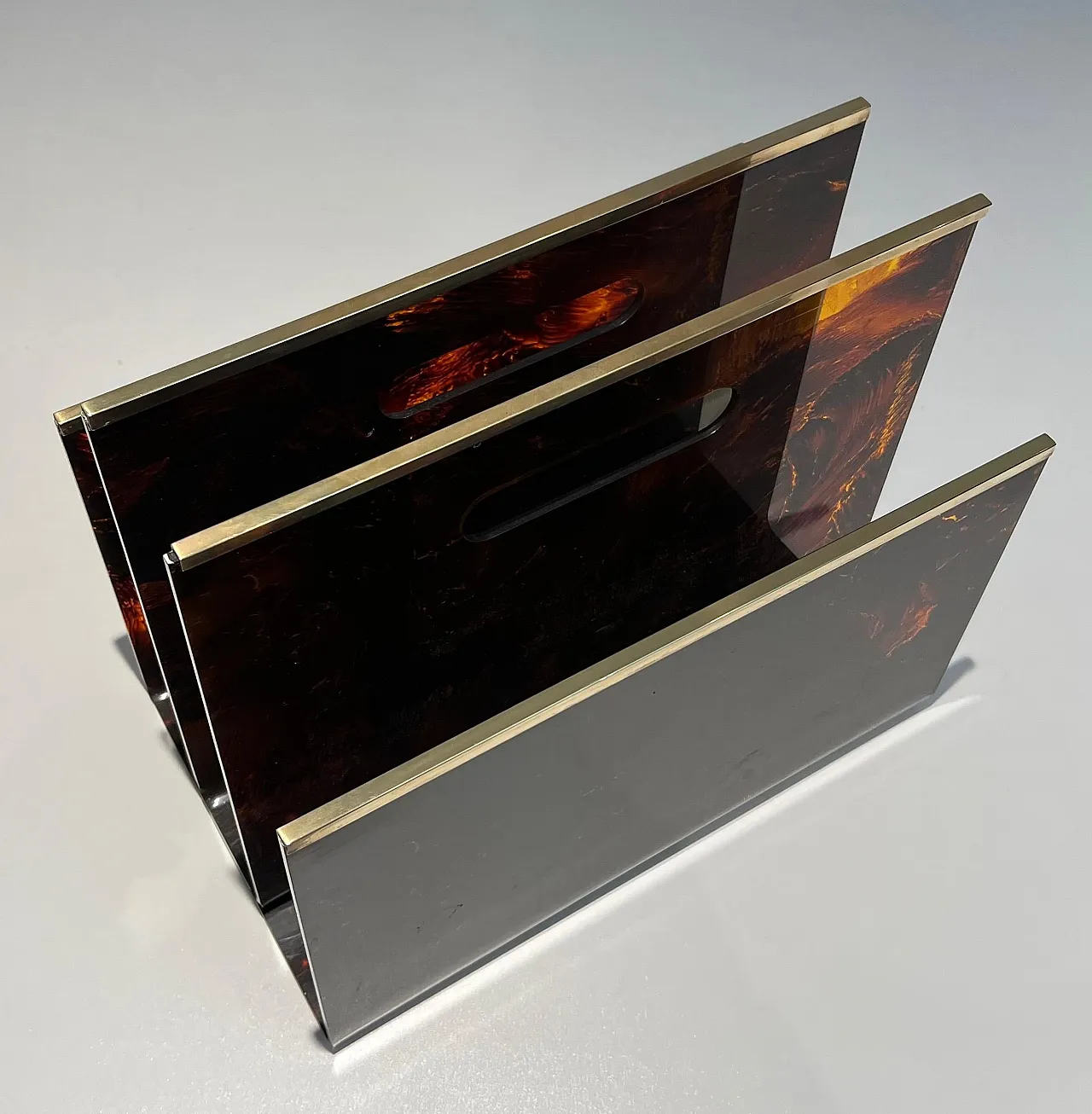 Plexiglass, brass and imitation tortoiseshell magazine rack, 1970s 9