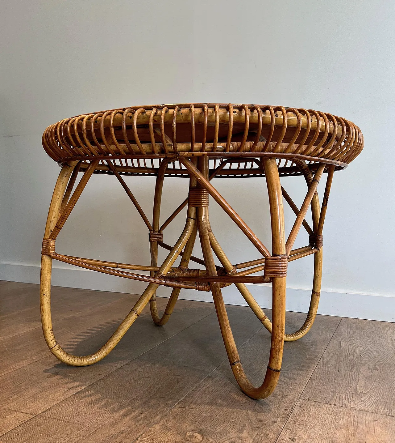 Round rattan and wood coffee table, 1950s 14