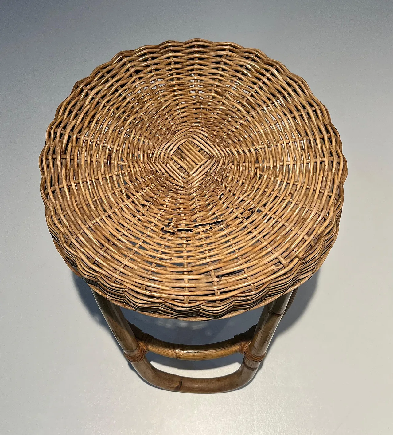 Sgabello rotondo in rattan, anni '50 6