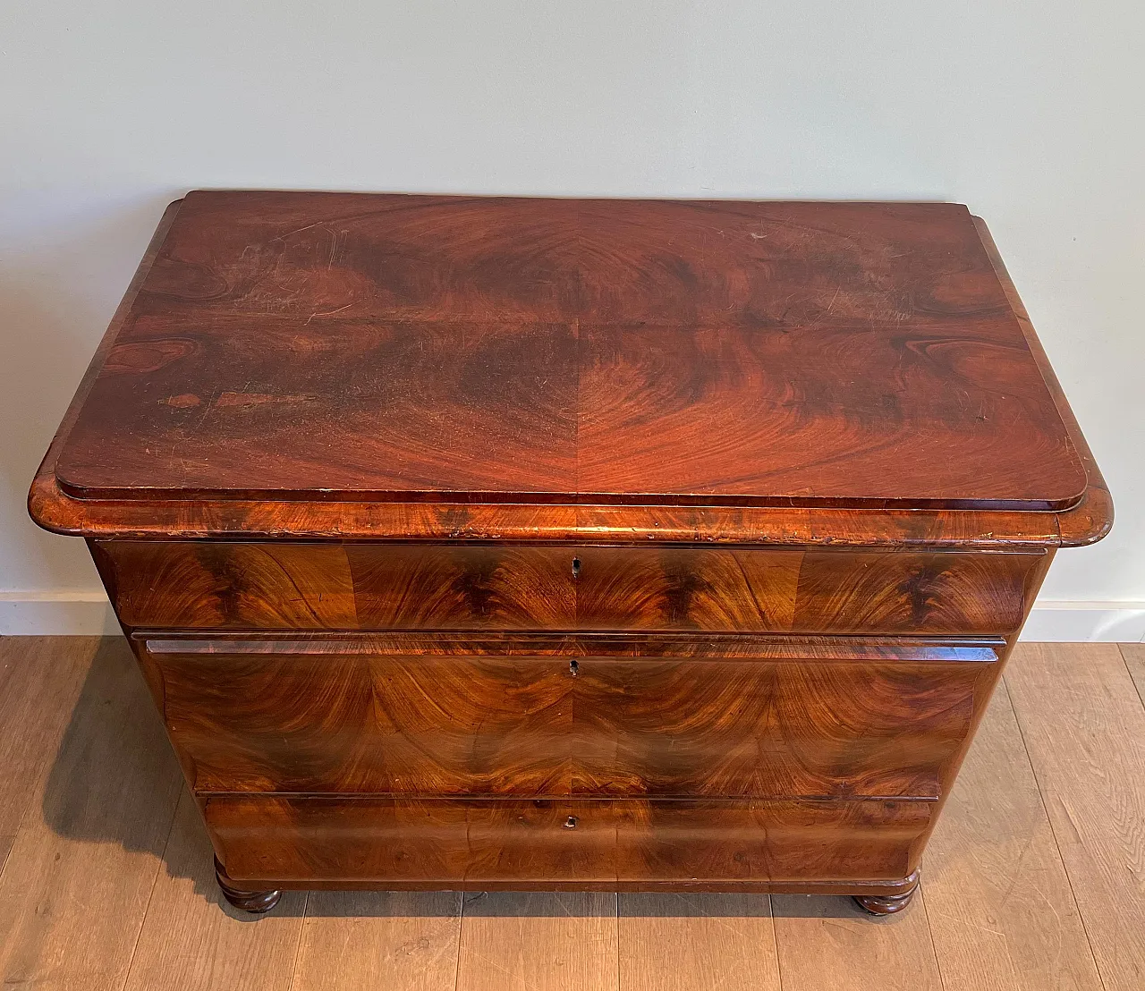 Louis Philippe chest of drawers in flamed mahogany, 19th century 14