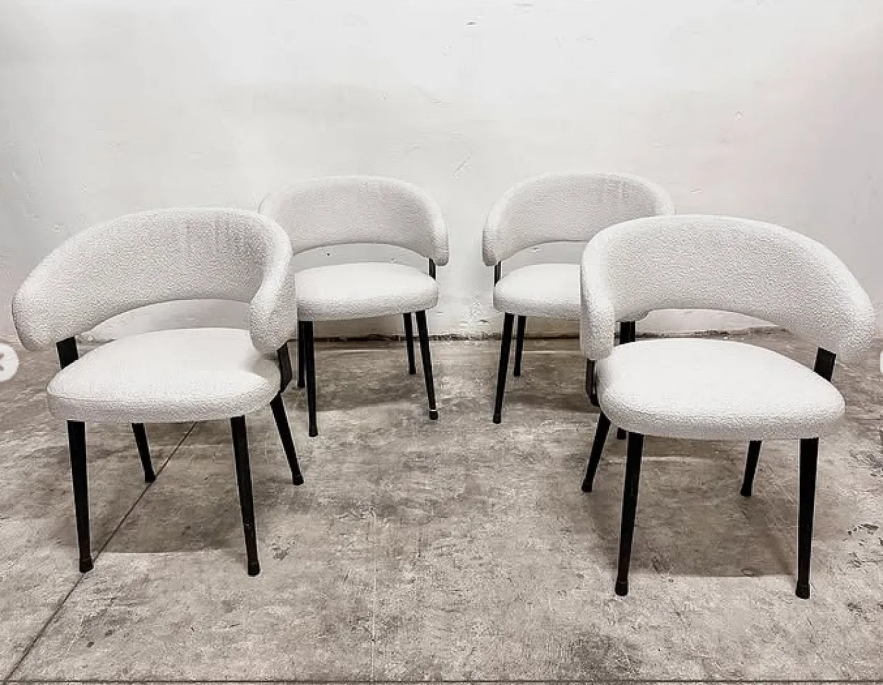 4 Metal and bouclé armchairs, 1970s 4