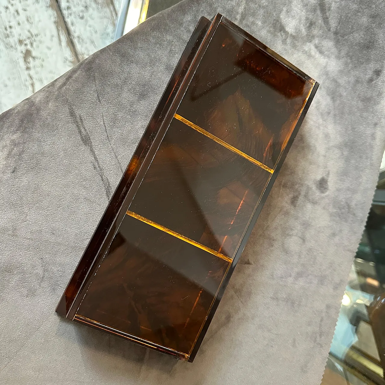 Faux tortoiseshell lucite jewellery box, 1970s 9