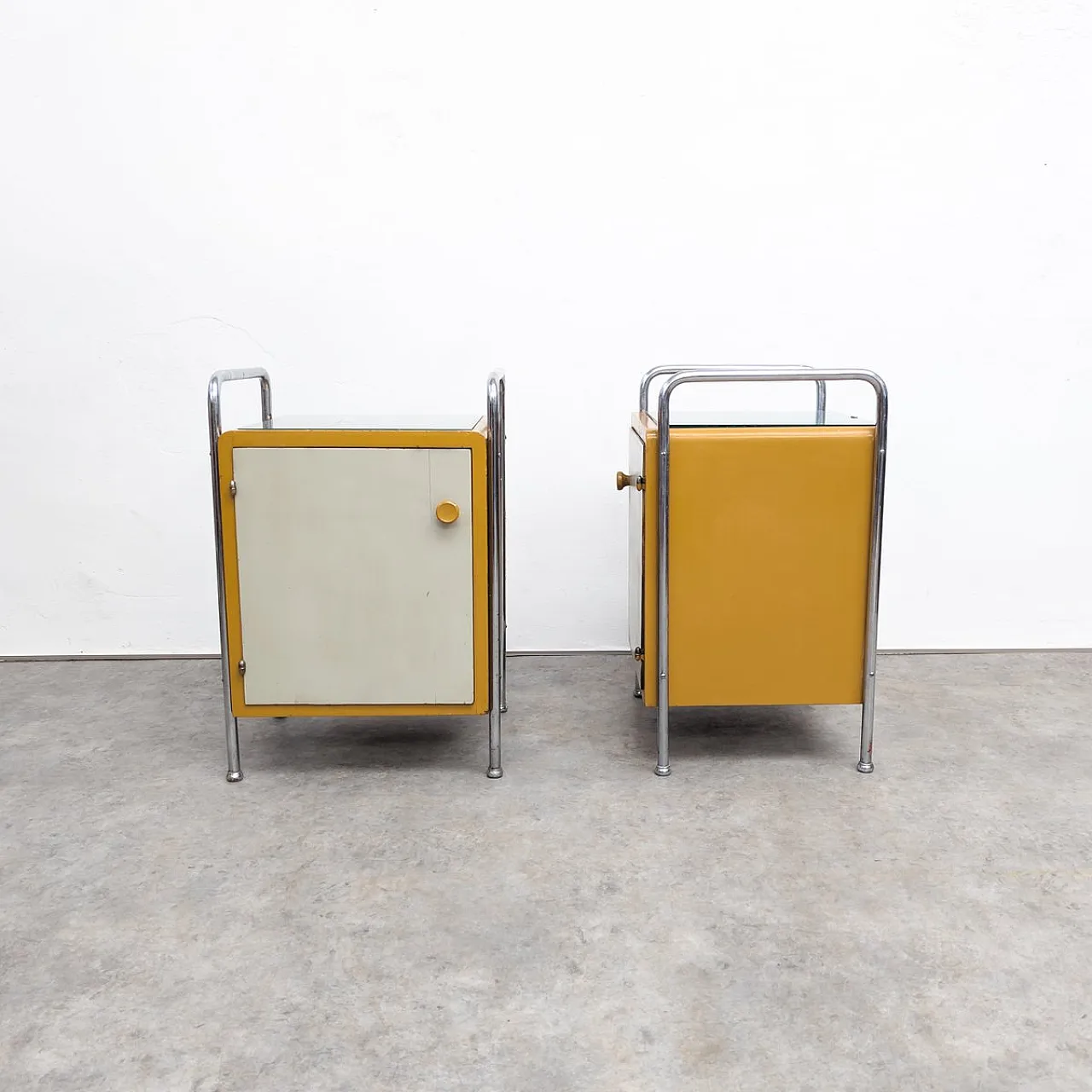 Pair of Bauhaus Tubular Steel Nightstands by Hynek Gottwald, 1930s 2