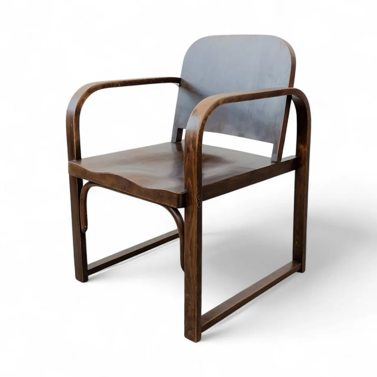 Poltrona A745 F in legno curvato di Michael Thonet per Tatra, anni '30 1