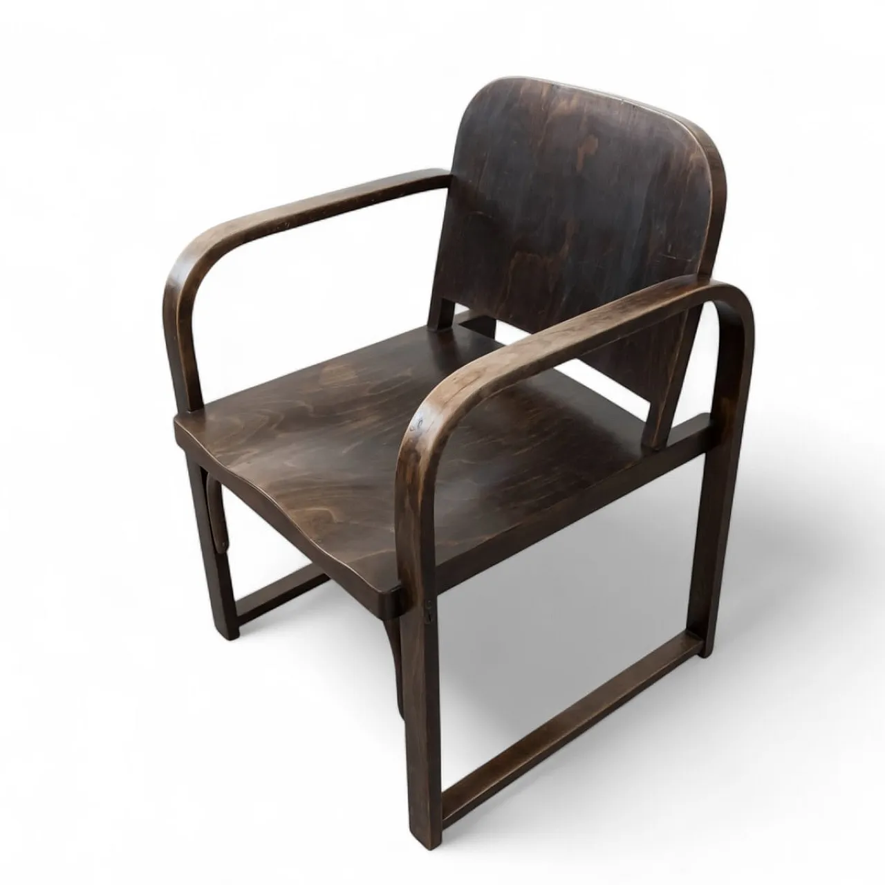 Poltrona A745 F in legno curvato di Michael Thonet per Tatra, anni '30 5