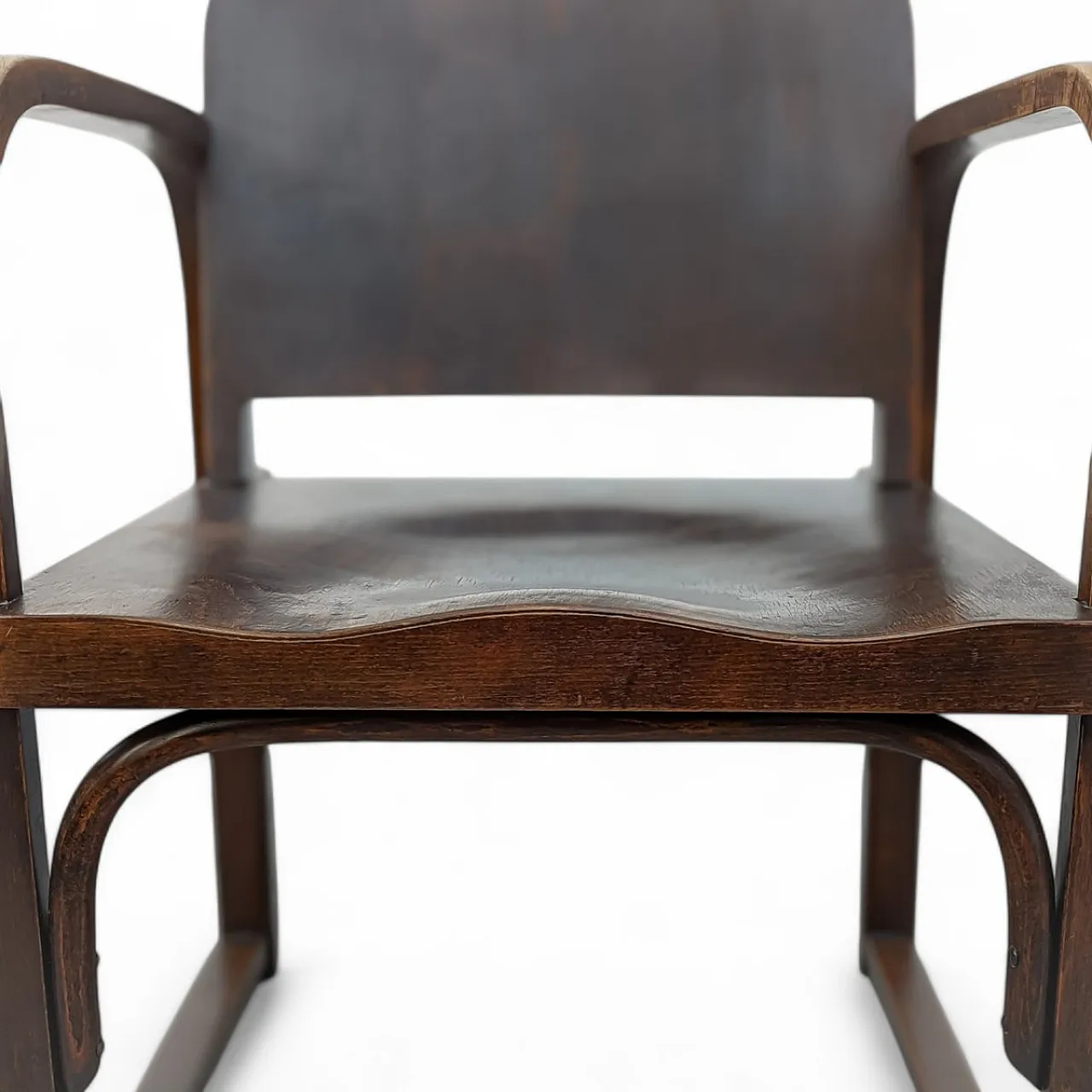 Poltrona A745 F in legno curvato di Michael Thonet per Tatra, anni '30 9