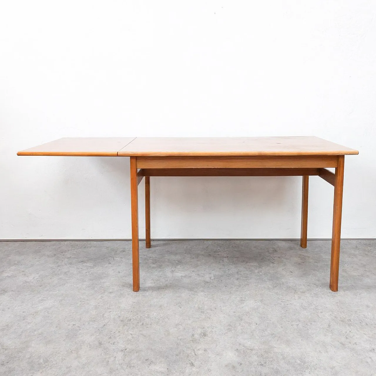 Mid-Century Extendable Dining Table by Karel Vyčítal for Dřevotvar Jablonné, 1960s 3