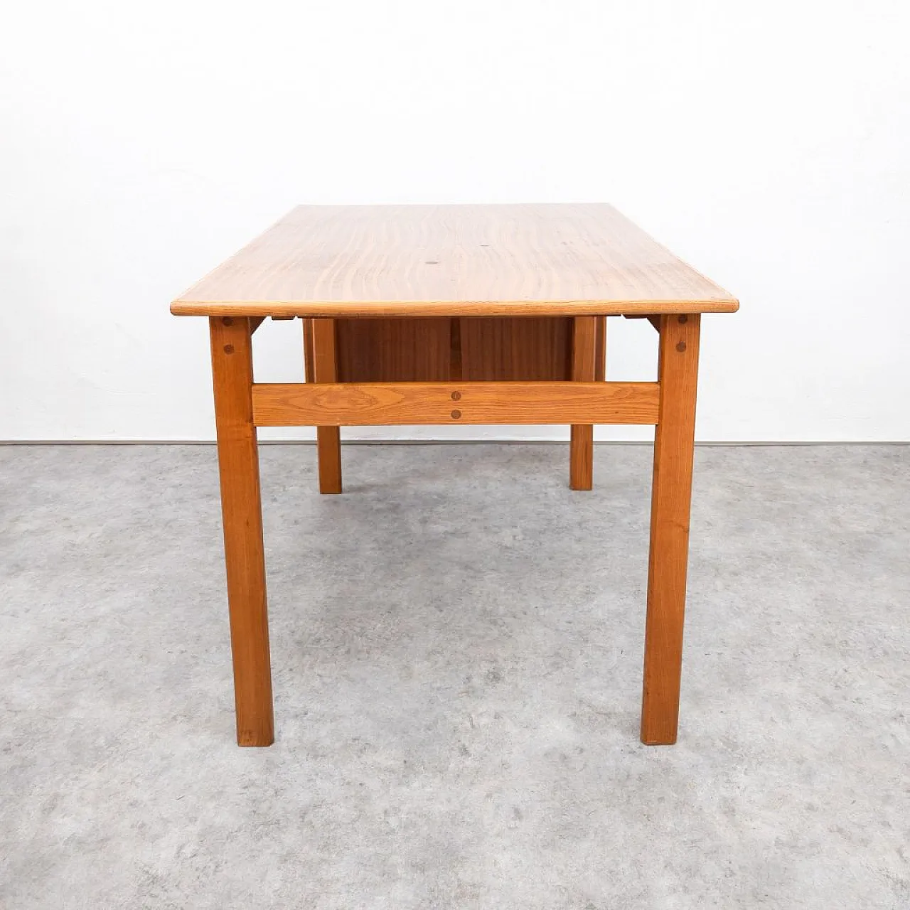 Mid-Century Extendable Dining Table by Karel Vyčítal for Dřevotvar Jablonné, 1960s 4