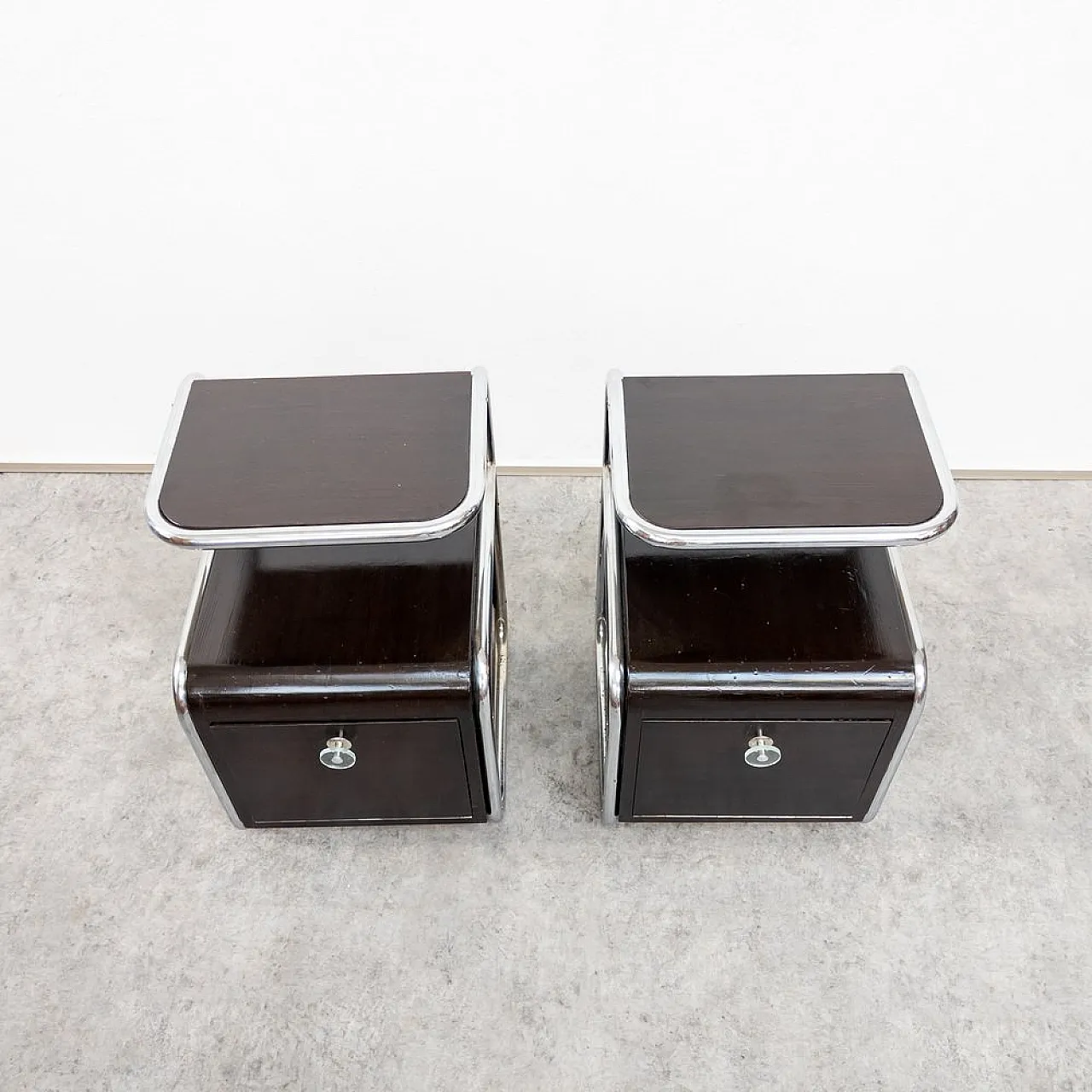 Pair of Bauhaus nightstands by Mücke Melder, 1930s 9