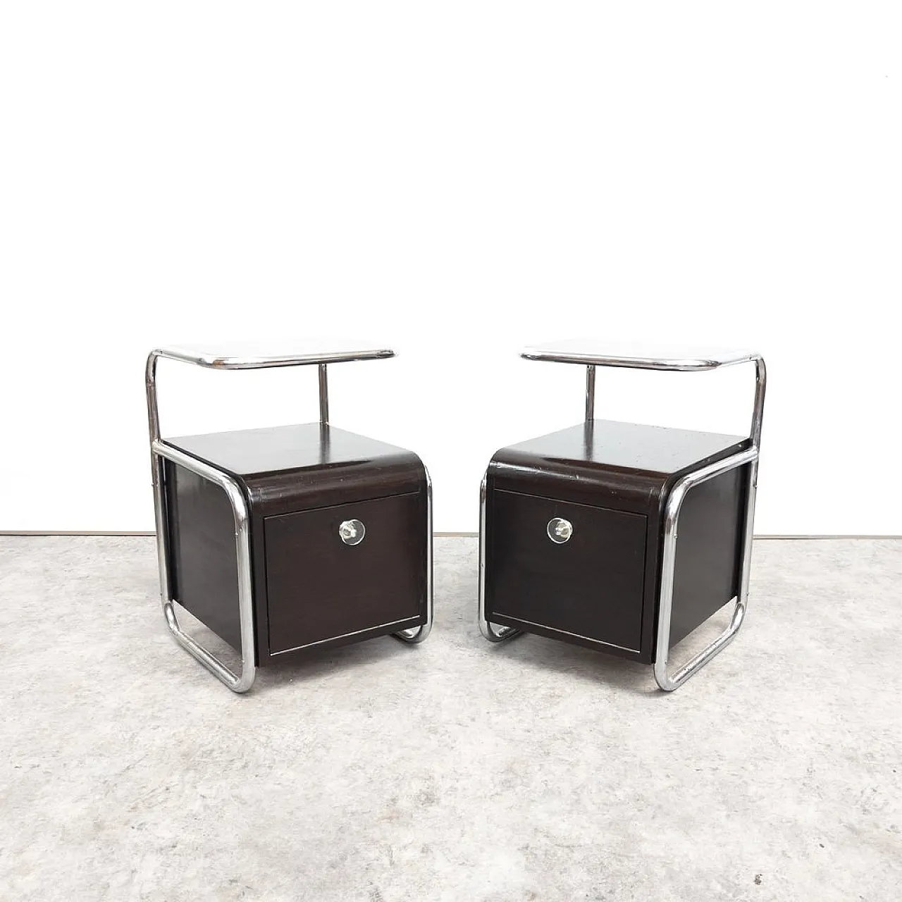 Pair of Bauhaus nightstands by Mücke Melder, 1930s 11