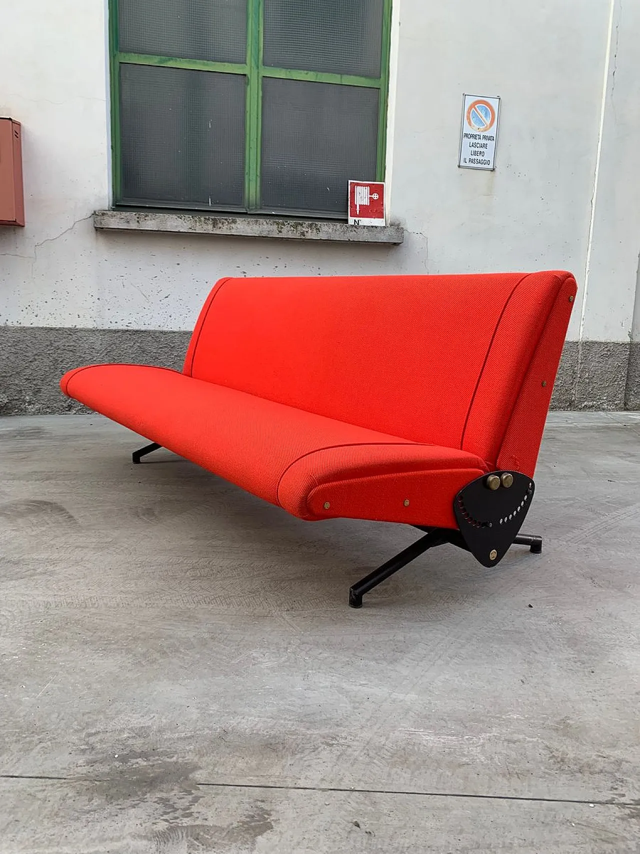 Model D70 red sofabed by Osvaldo Borsani for Tecno Varedo, 1950s 2