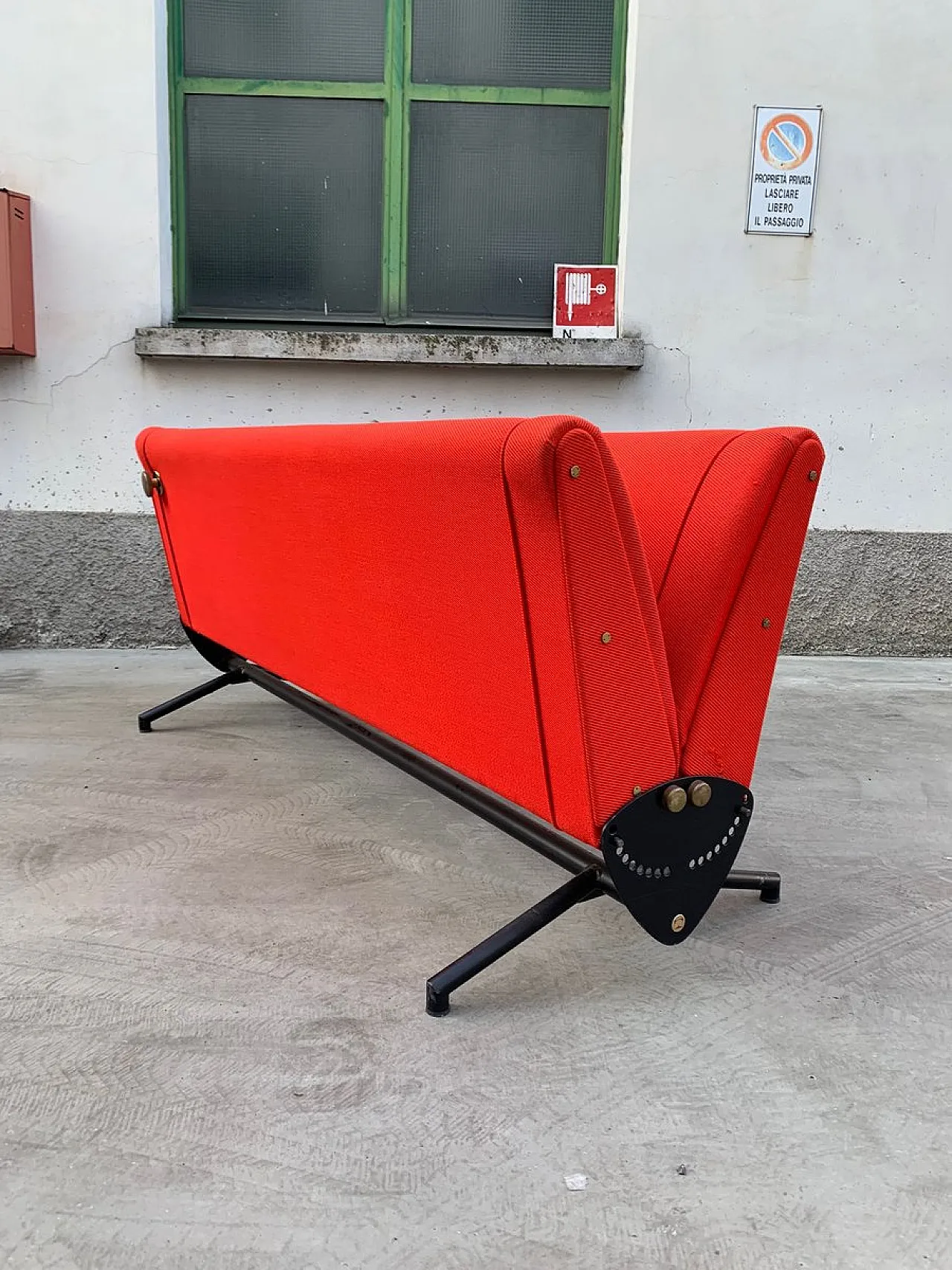 Model D70 red sofabed by Osvaldo Borsani for Tecno Varedo, 1950s 3