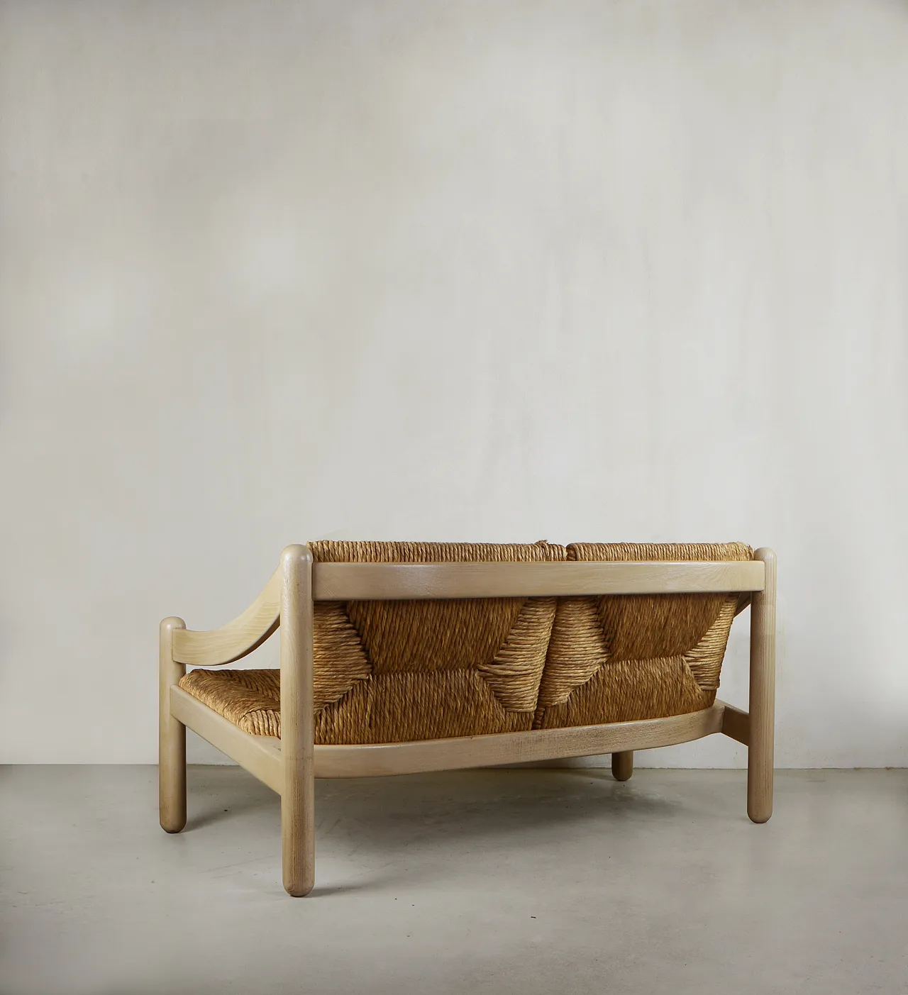 930 Carimate sofa by Vico Magistretti for Cassina, 1960s 3