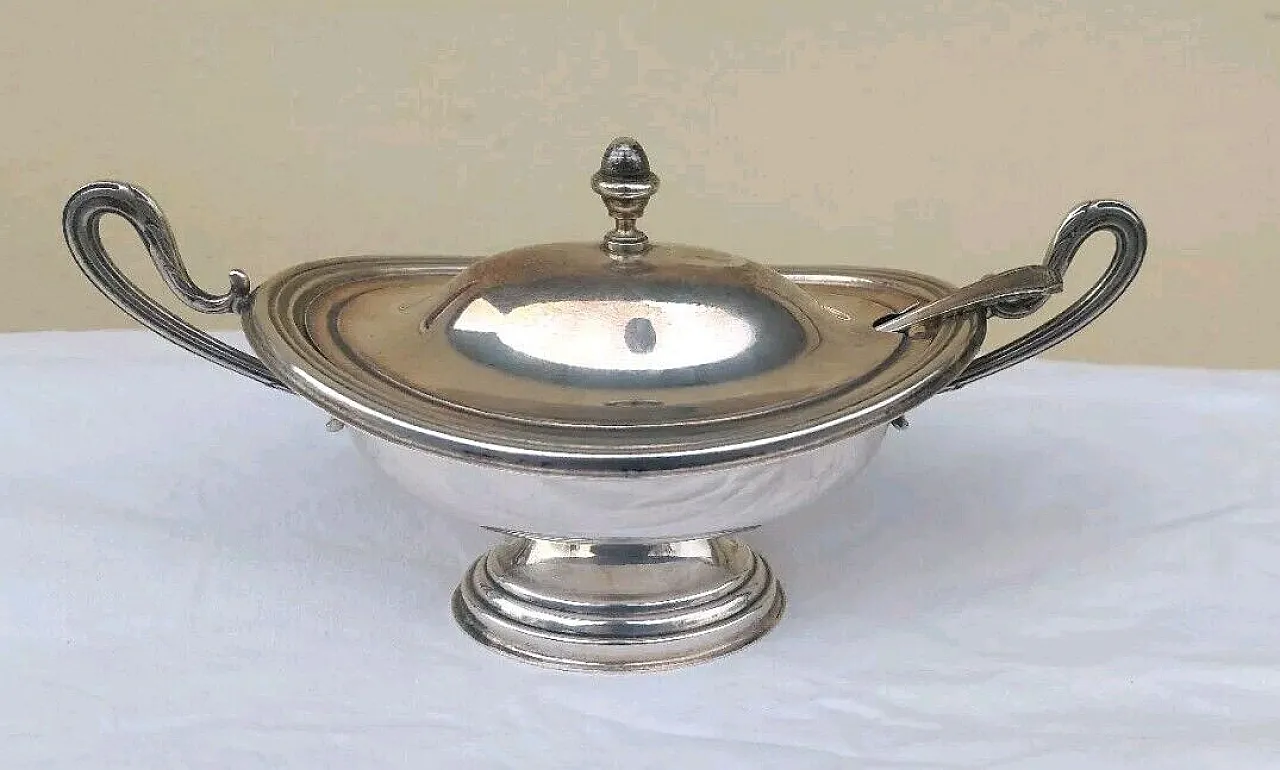 Silver shuttle sauce boat, 20th century 1