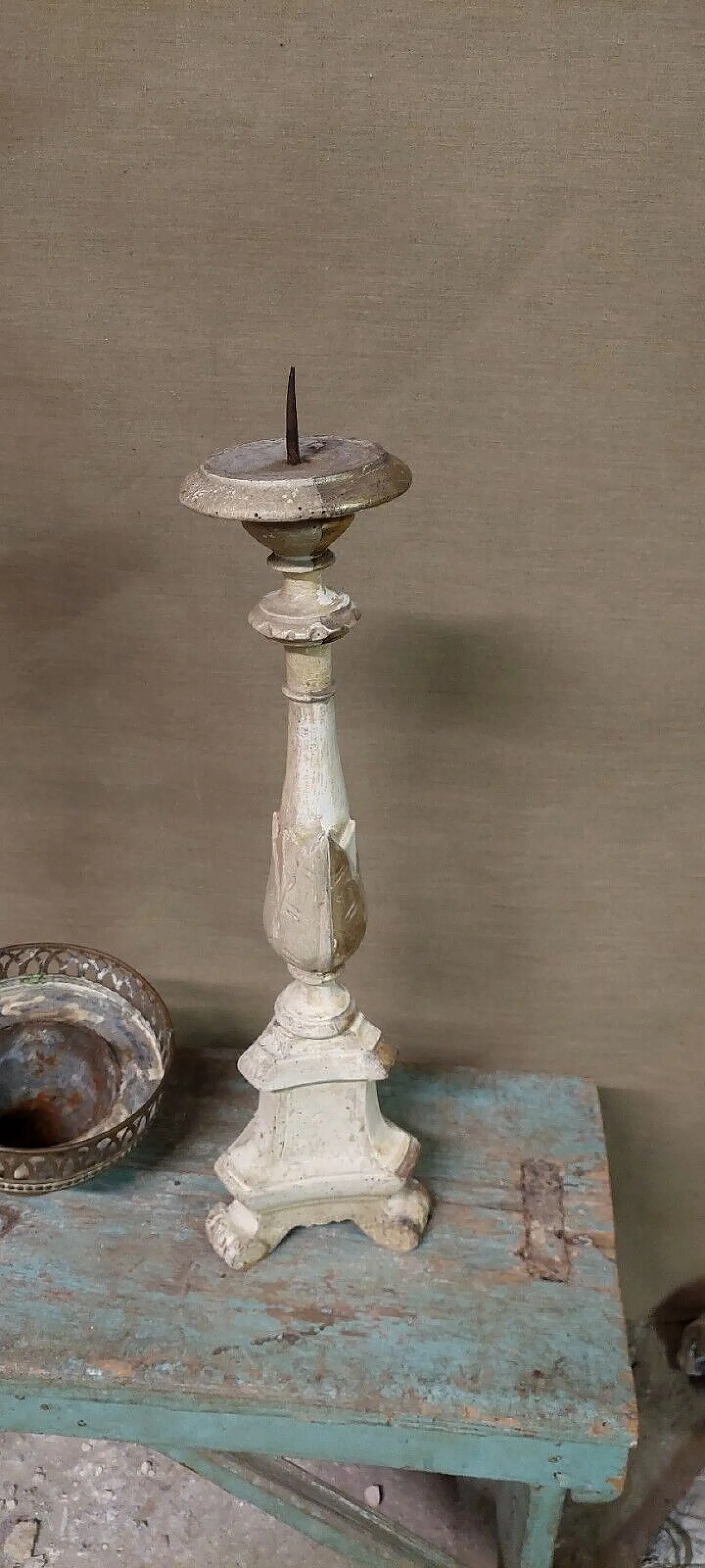 Wooden candlestick in gold and silver, 18th century 3