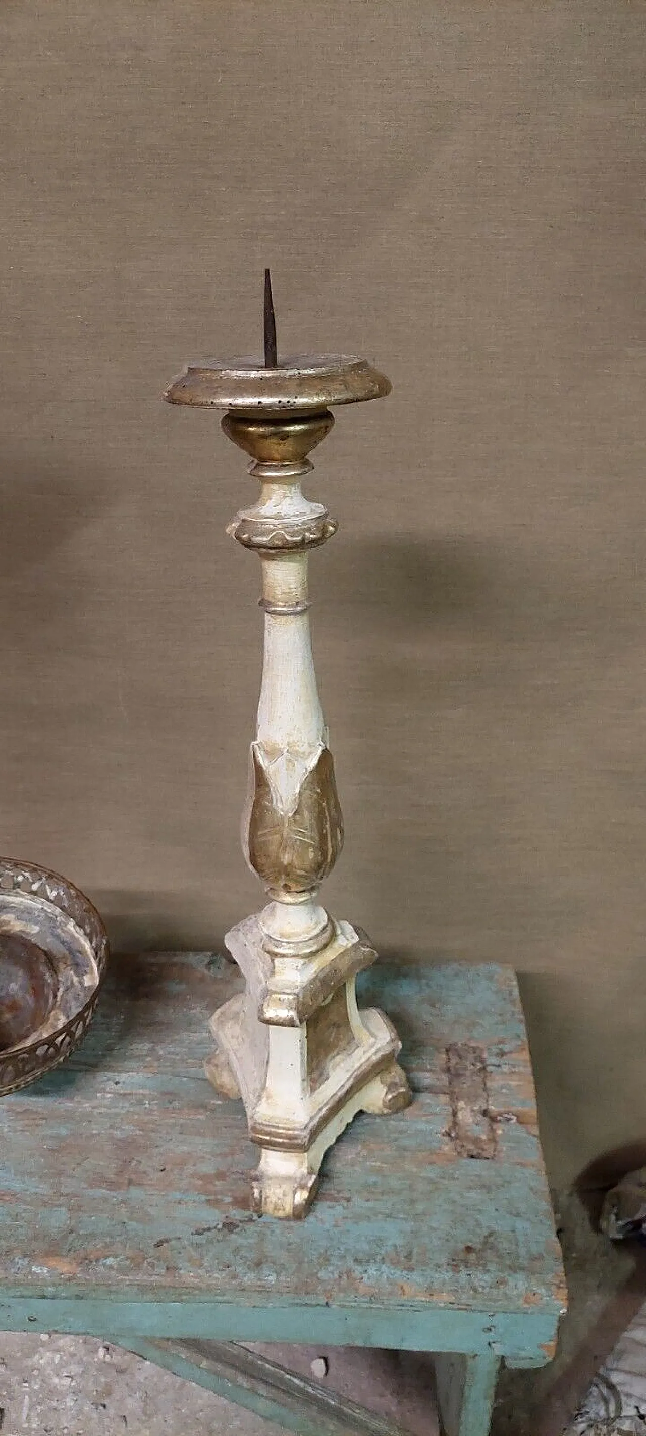 Wooden candlestick in gold and silver, 18th century 4