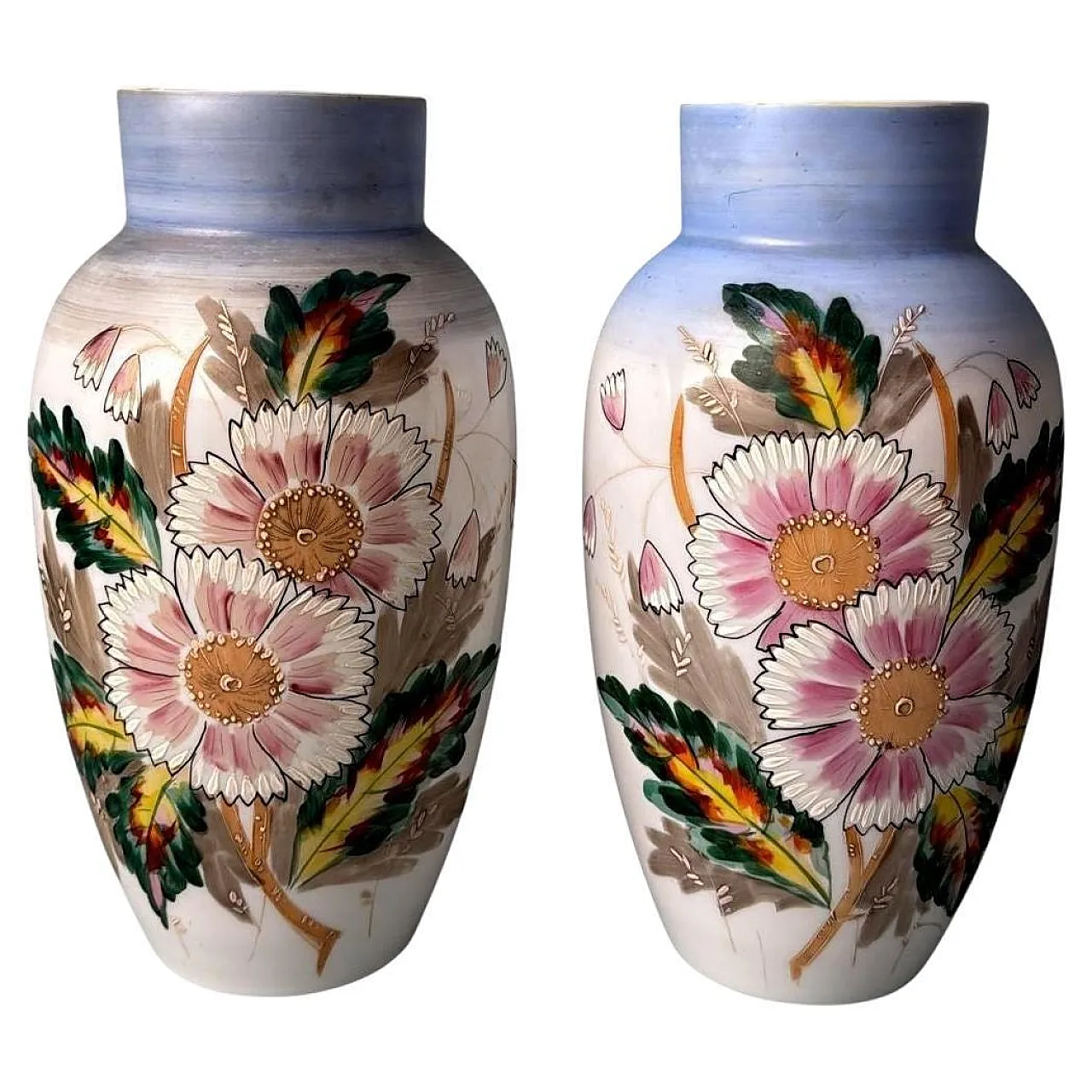 Pair of hand-painted opaline glass vases, 19th century 1