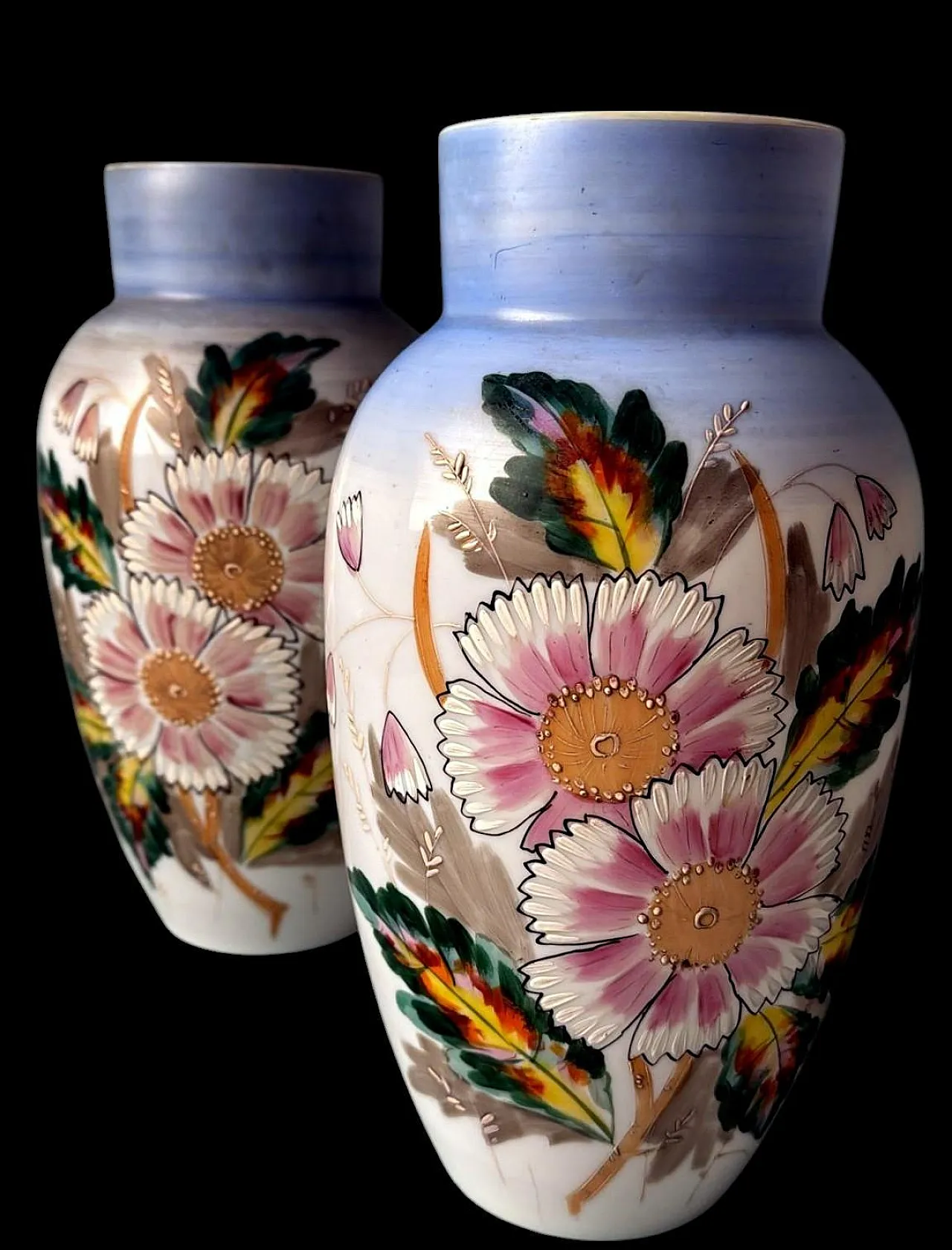 Pair of hand-painted opaline glass vases, 19th century 6