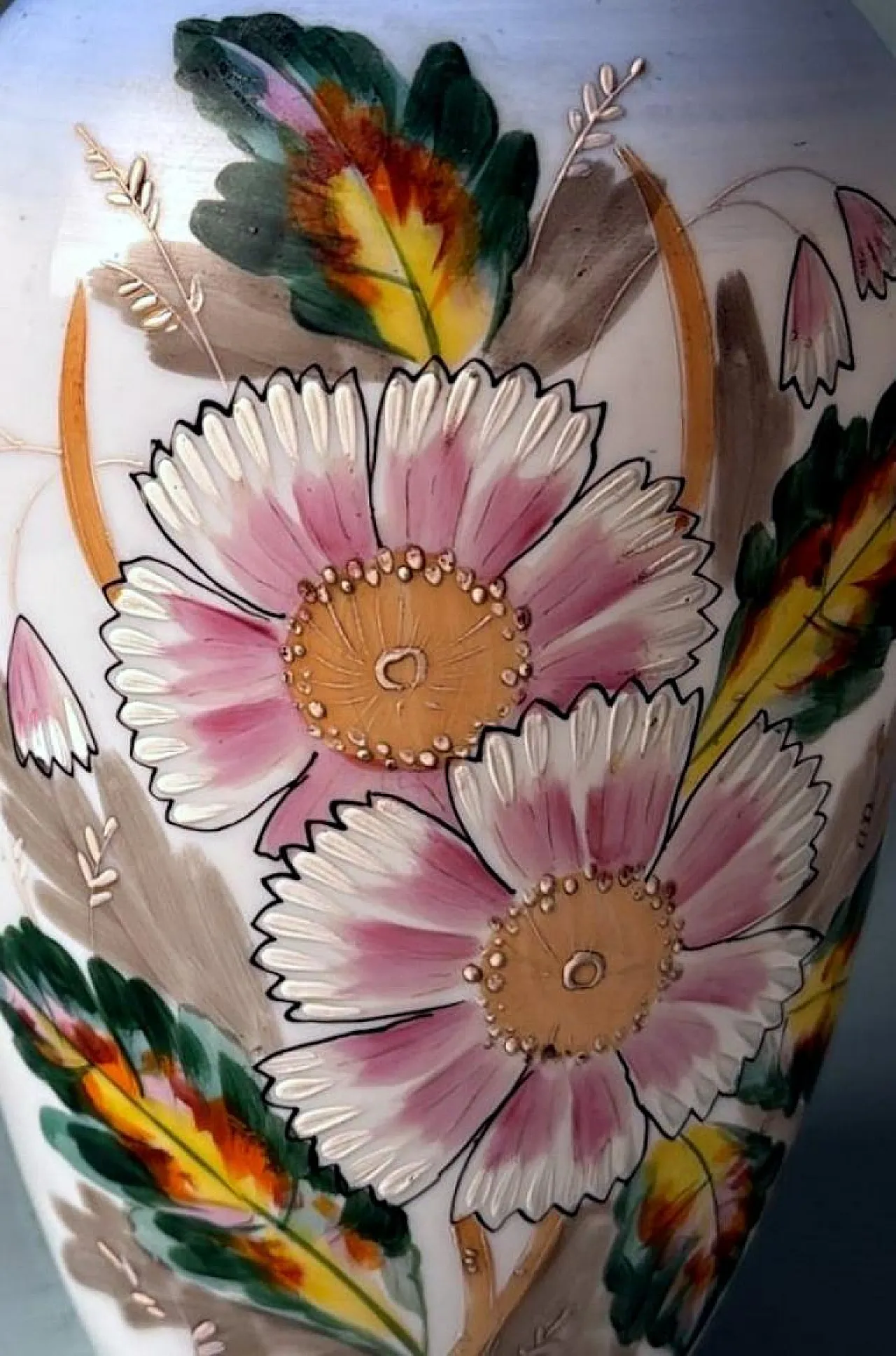 Pair of hand-painted opaline glass vases, 19th century 14