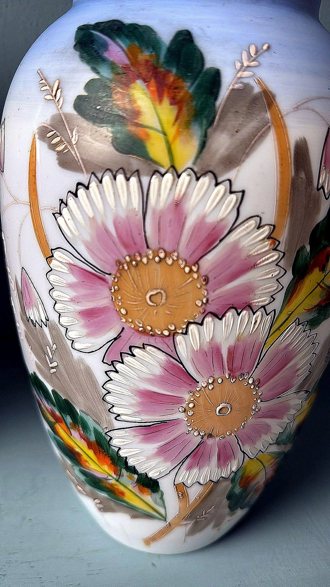 Pair of hand-painted opaline glass vases, 19th century 15