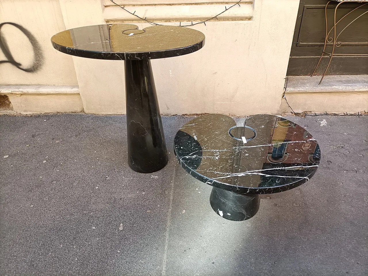 Pair of Eros coffee tables by Angelo Mangiarotti for Skipper, 1980s 2