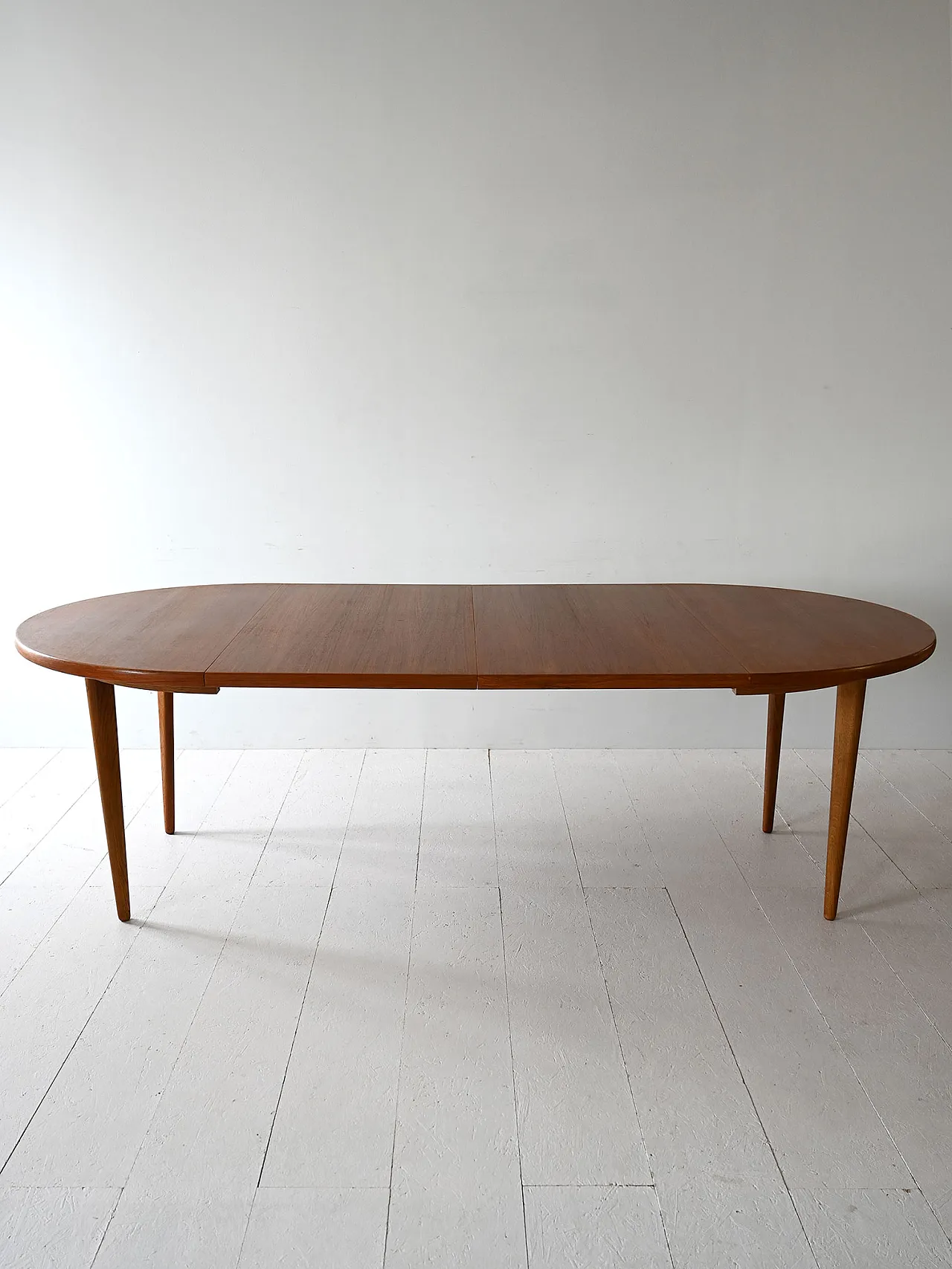 Extendable table by K.E.Ekselius, 60s 1