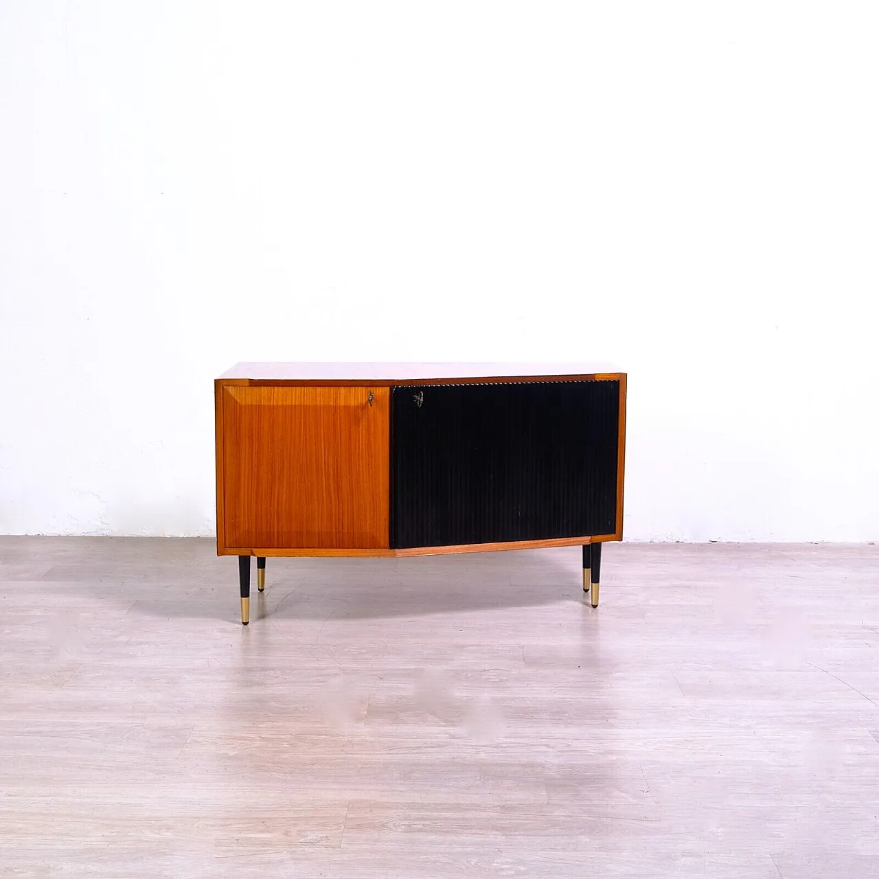 Dassi style TV cabinet with legs, mid 20th century 3