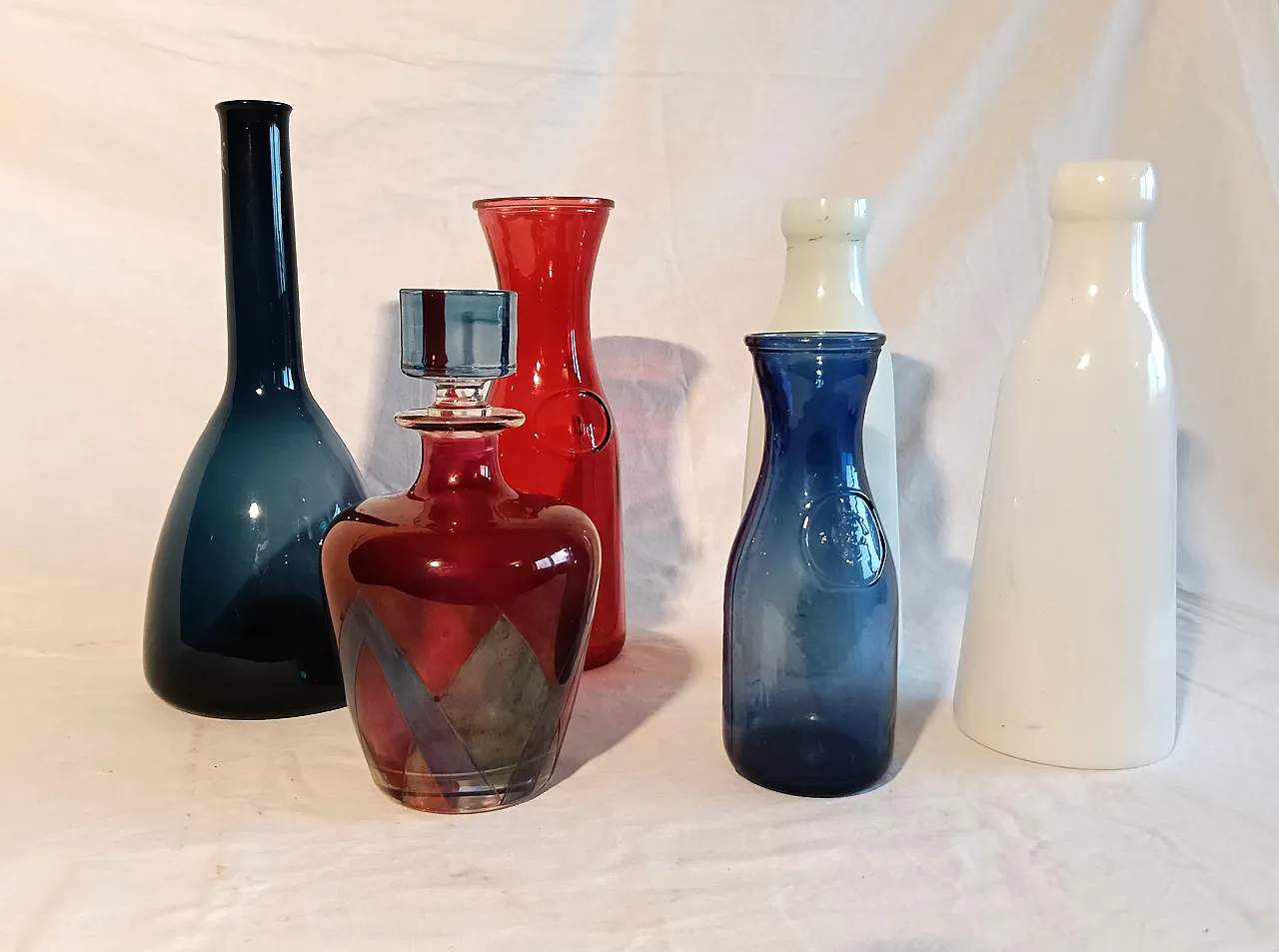 8 decorative bottles, 70s 10