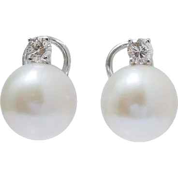 White gold earrings with pearls and diamonds, 1970s