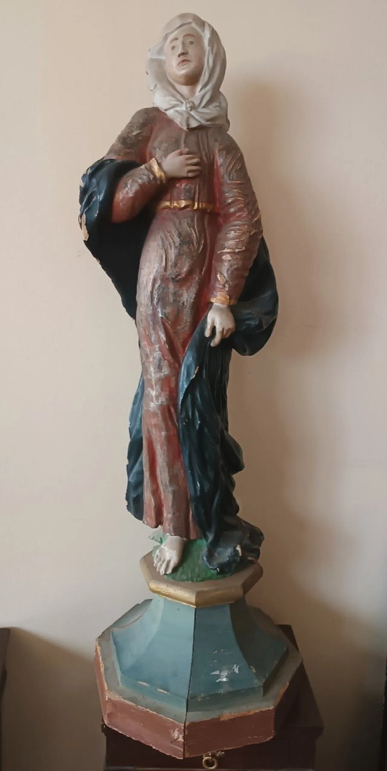 Polychrome wood sculpture, 17th century 8