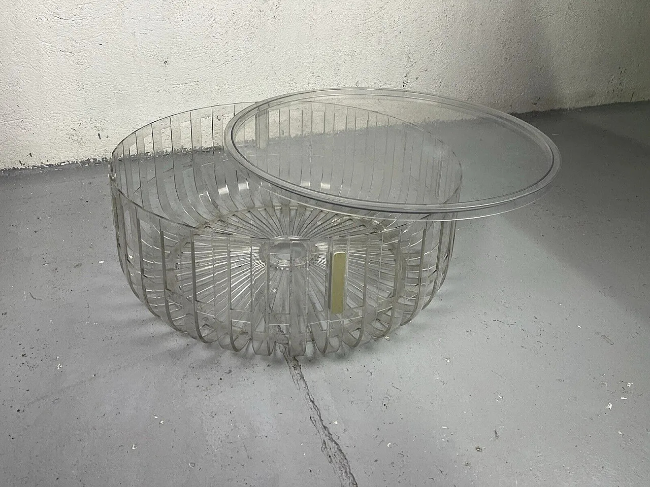 Magazine rack table by Panier Kartell, 1990s 12