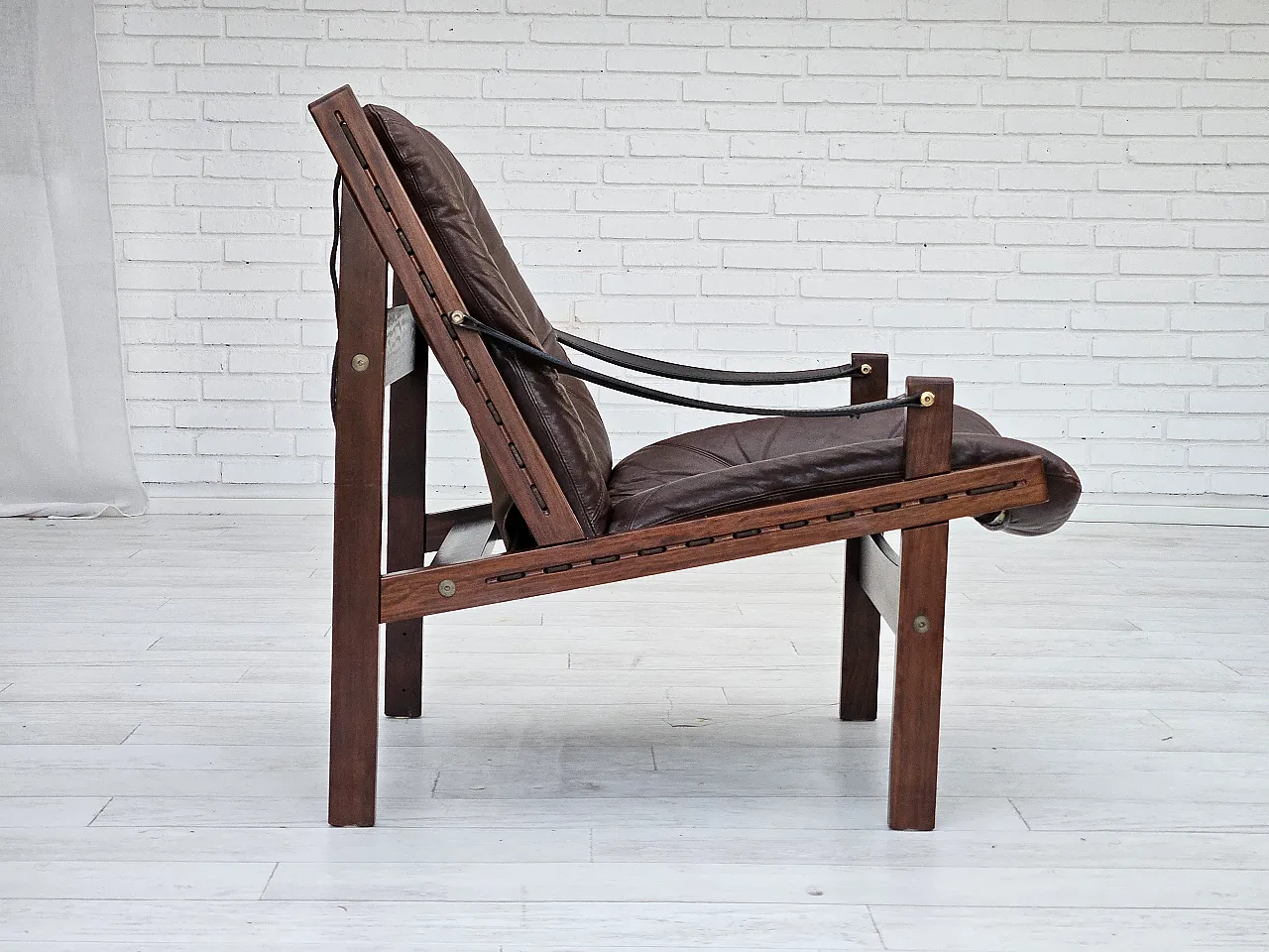 Norwegian chair by Torbjørn Afdal, "Hunter" leather, 70s 9