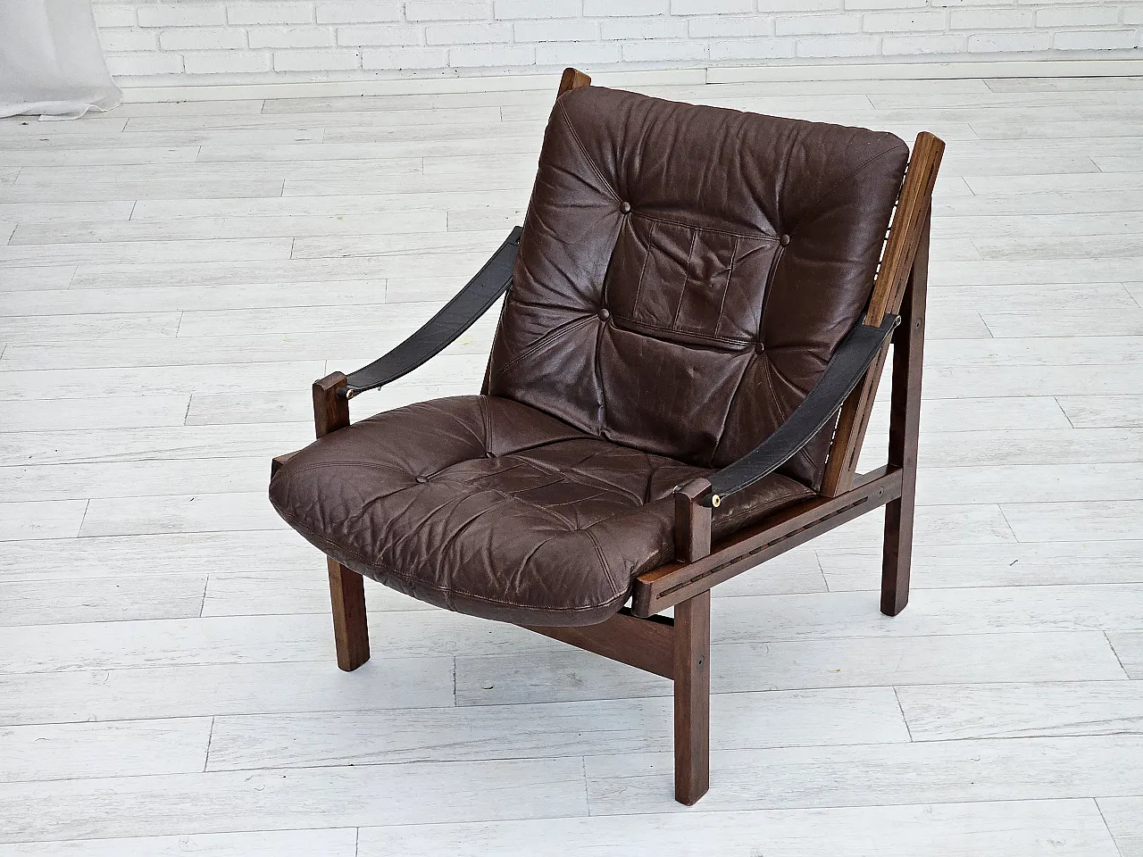 Norwegian chair by Torbjørn Afdal, "Hunter" leather, 70s 17