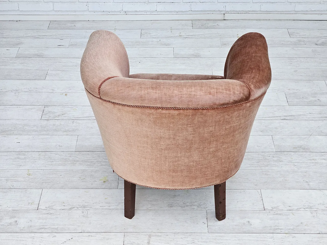 Danish lounge chair salmon pink velour, 1960s 11