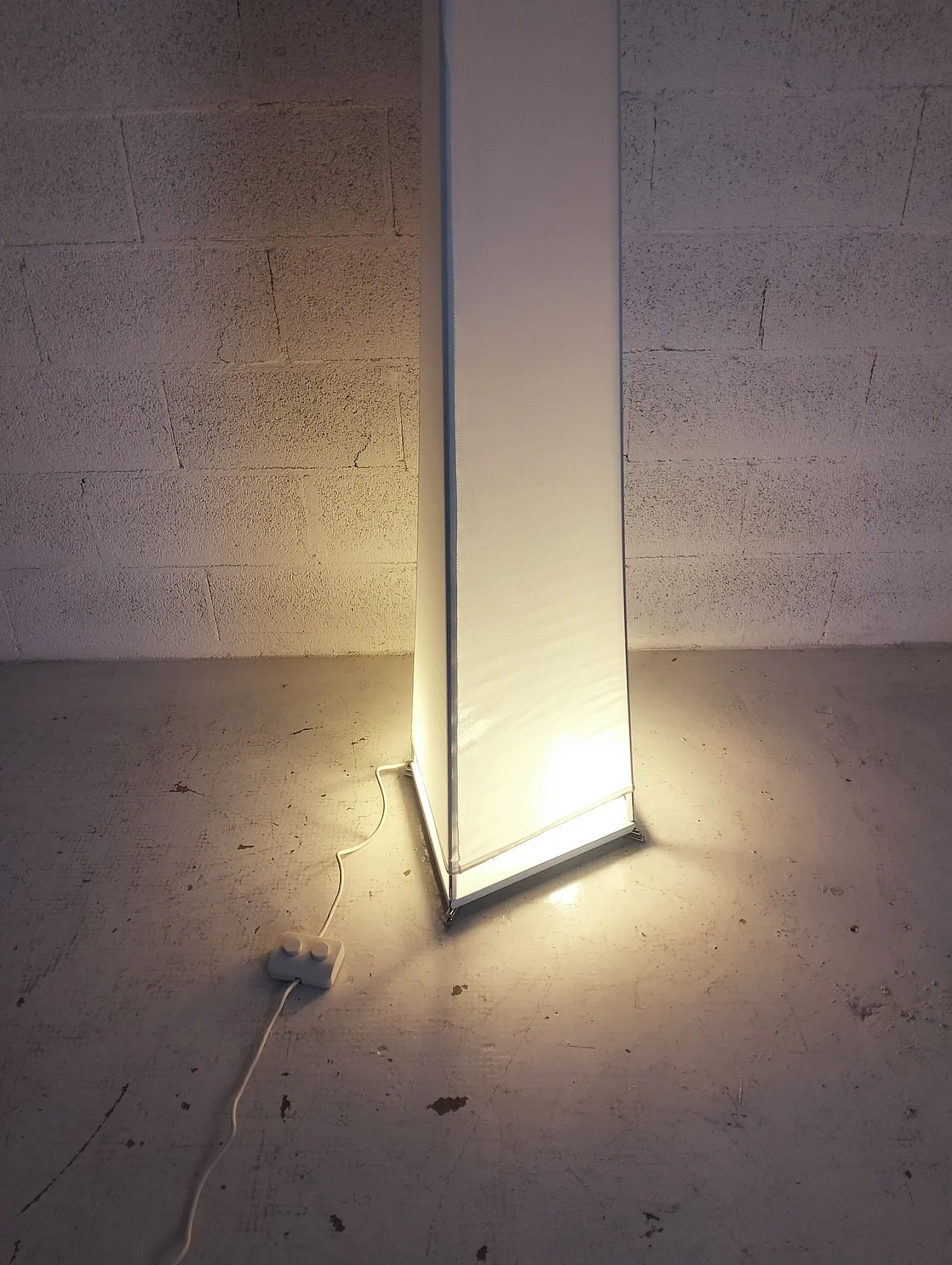 Floor Lamp Kazuki by Kazuhide Takahama for Sirrah, 1980s 16