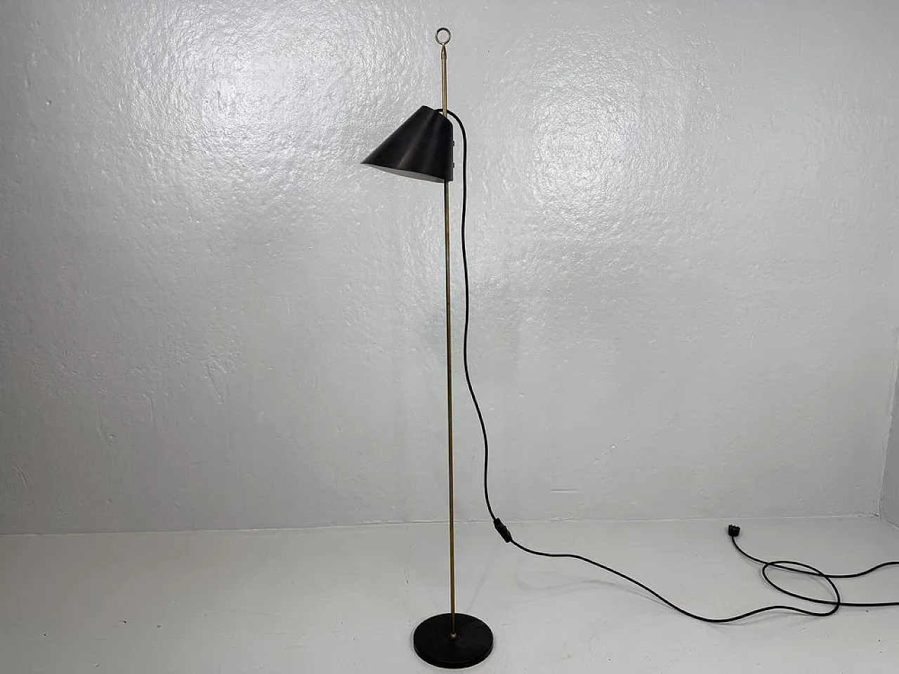 Monachella Floor Lamp attributed to Luigi Caccia Dominioni for Azucena, Italy, 1970s 1