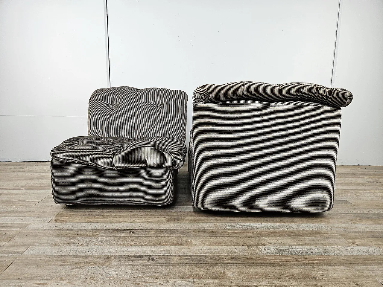 Modular armchairs in fabric, 70s 3