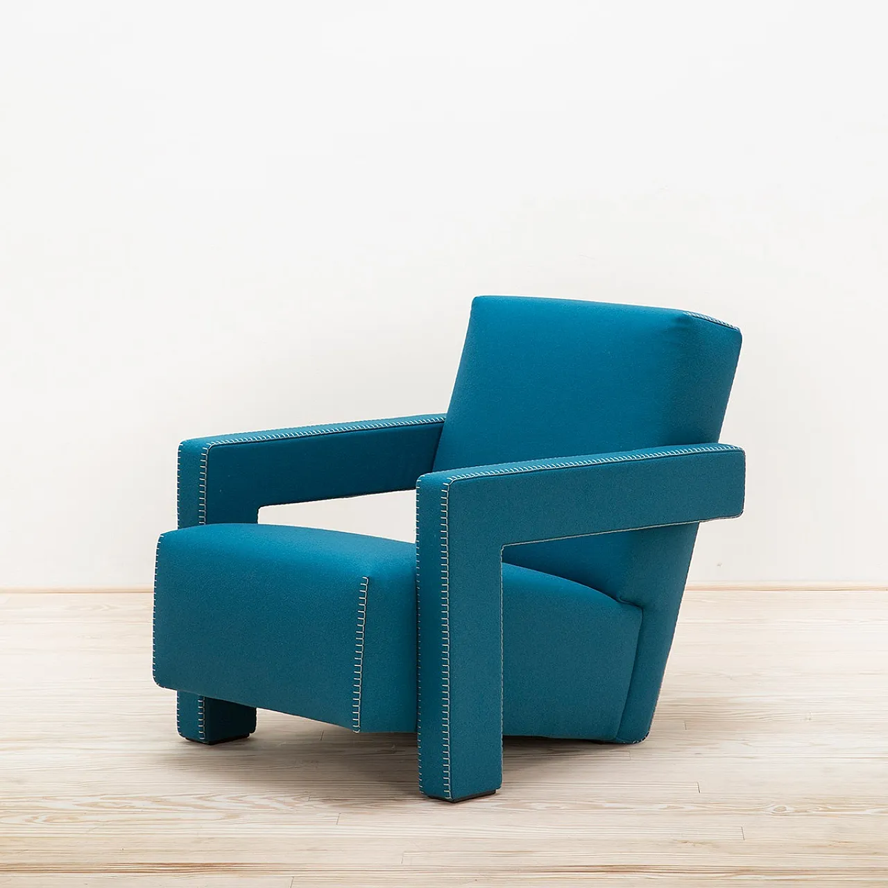 637 Utrecht by Cassina turquoise wool, 2000 1