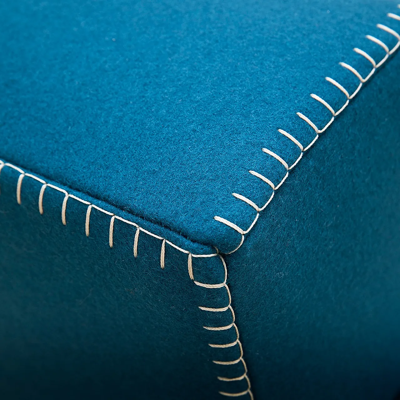 637 Utrecht by Cassina turquoise wool, 2000 4