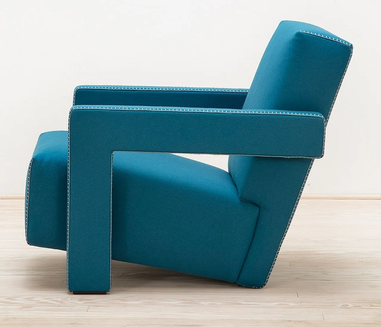 637 Utrecht by Cassina turquoise wool, 2000 15