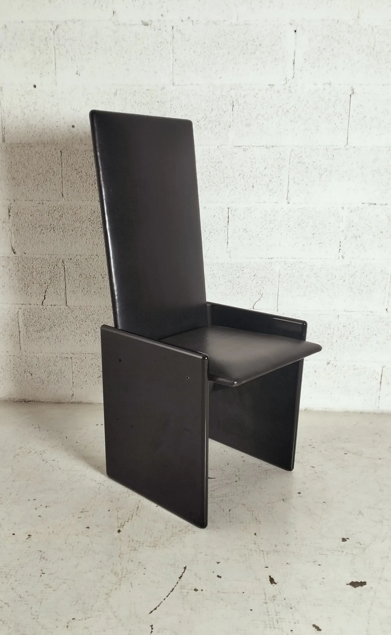 Black Laquered and Leather Chair "Kazuki" by K. Takahama for S.Gavina 2